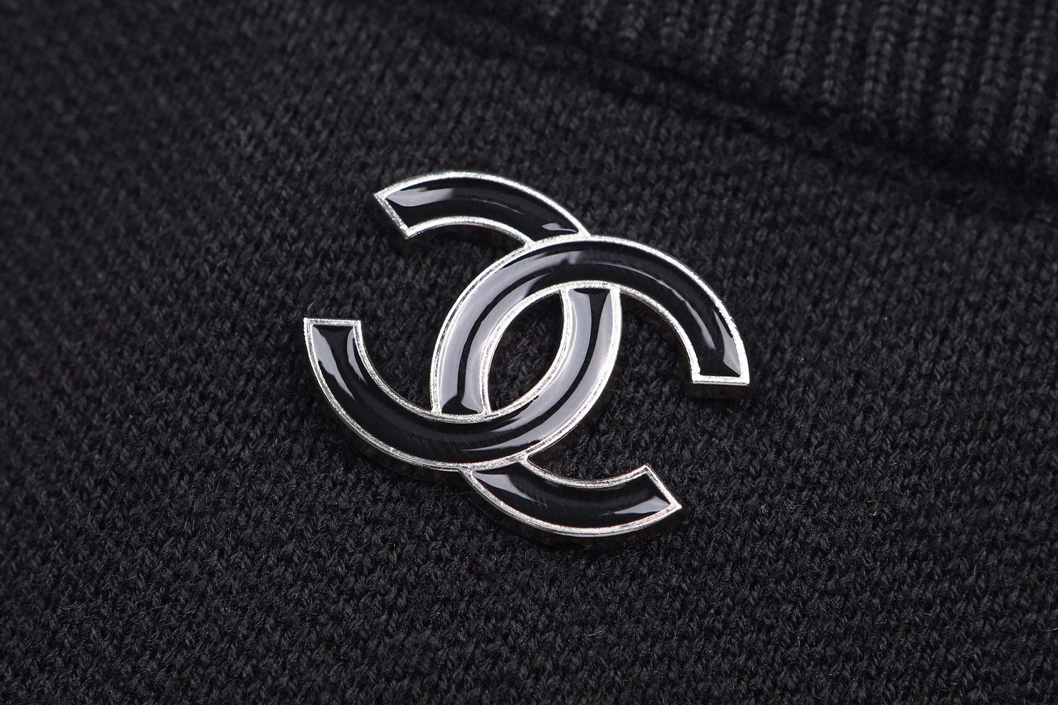 Chanel 香奈儿 logo标识半拉链立领羊毛毛衣 针织衫 外套 长袖 秋冬款 黑色 