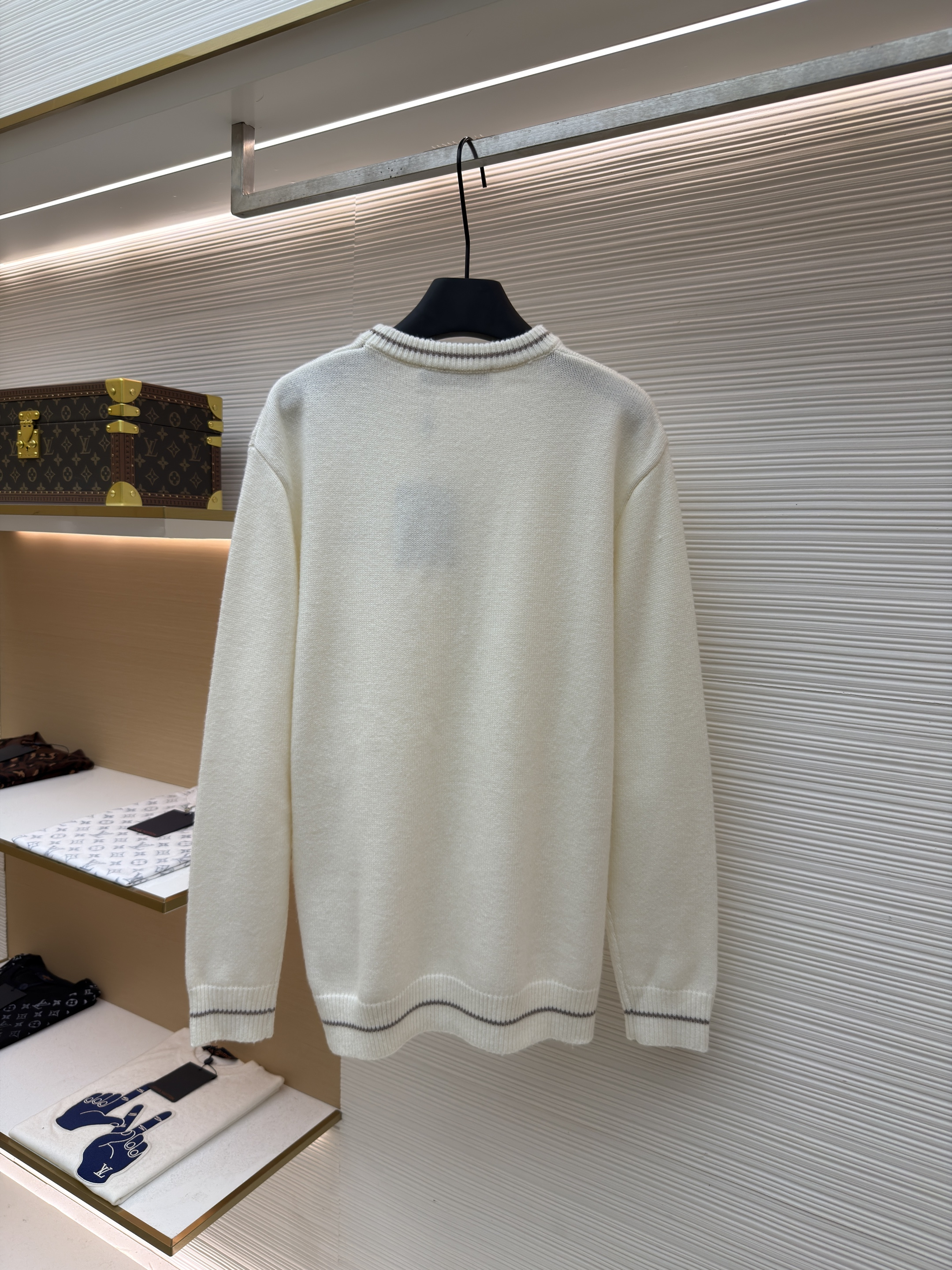 LOUIS VUITTON 路易威登 字母刺绣拼色线条羊毛针织衫 毛衣 长袖 外套 米白色 B0 