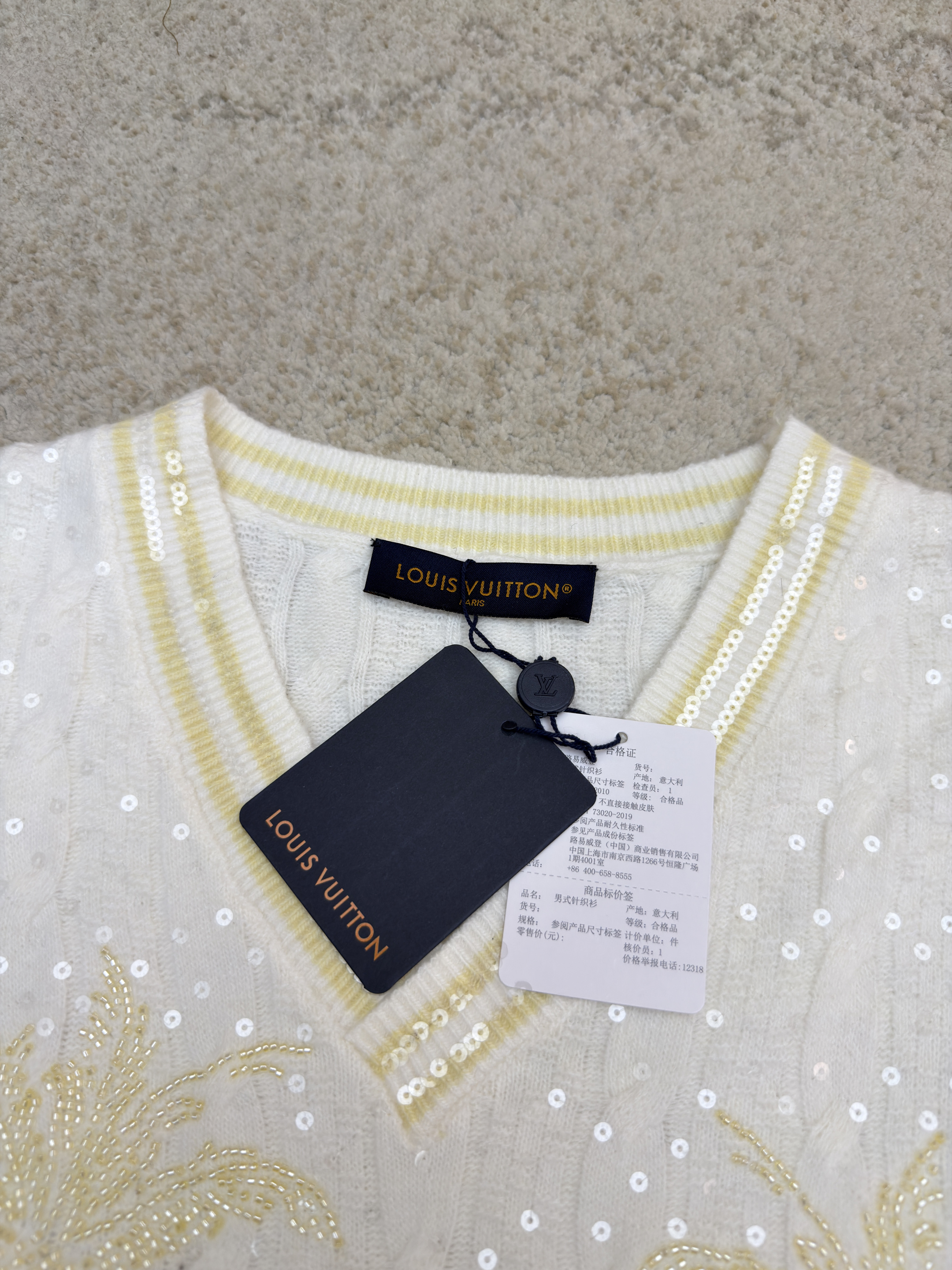 LOUIS VUITTON 路易威登 字母刺绣花卉串珠亮片提花V领针织马甲 背心 毛衣 针织衫 长袖 外套 白色 红色 B5 