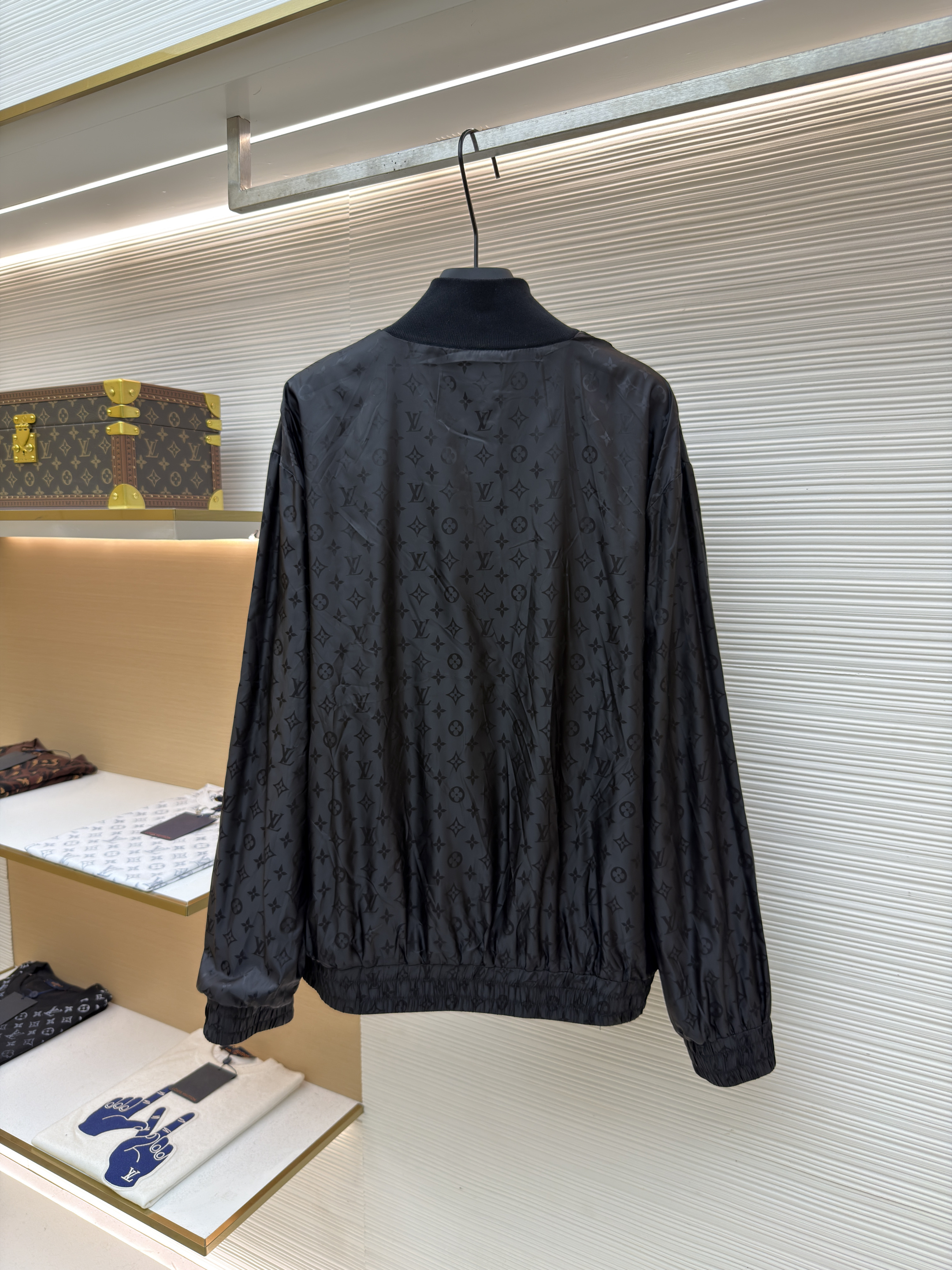LOUIS VUITTON 路易威登 双面两穿拉链外套 夹克 长袖 白色 黑色 C0