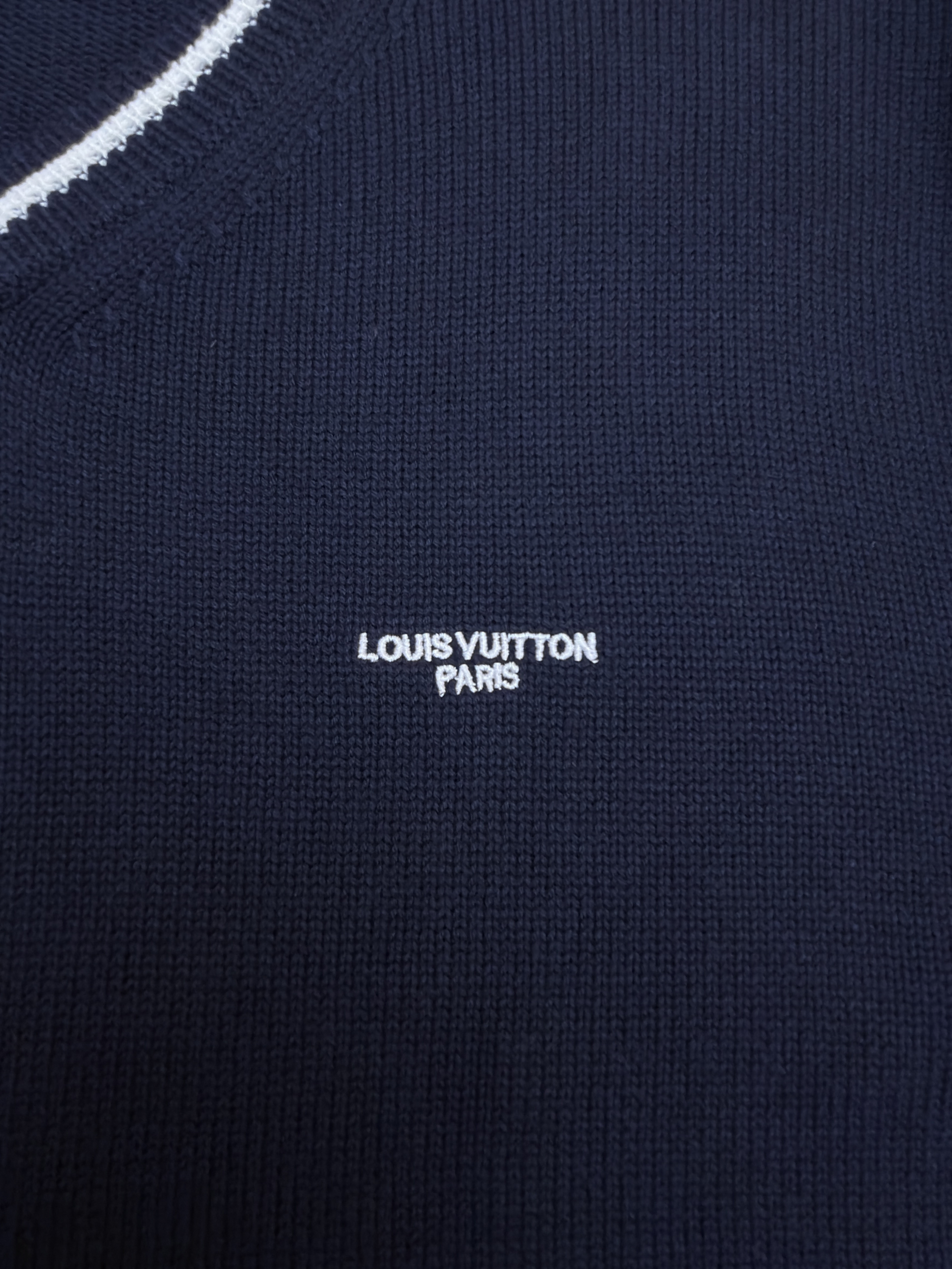 LOUIS VUITTON 路易威登 拼色刺绣绞花V领毛衣 针织衫 长袖 外套 藏蓝色 B0 
