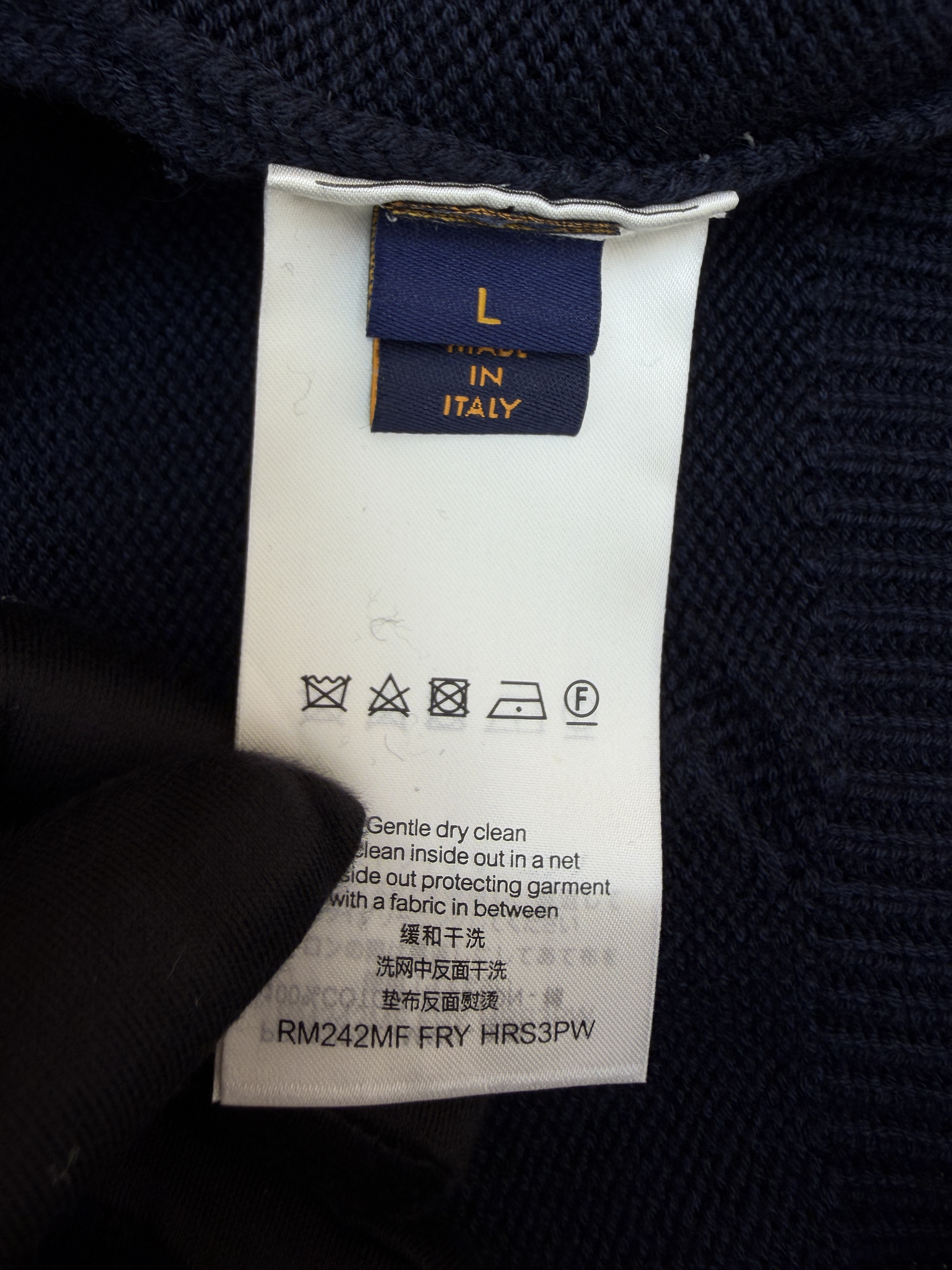 LOUIS VUITTON 路易威登 拼色刺绣绞花V领毛衣 针织衫 长袖 外套 藏蓝色 B0 