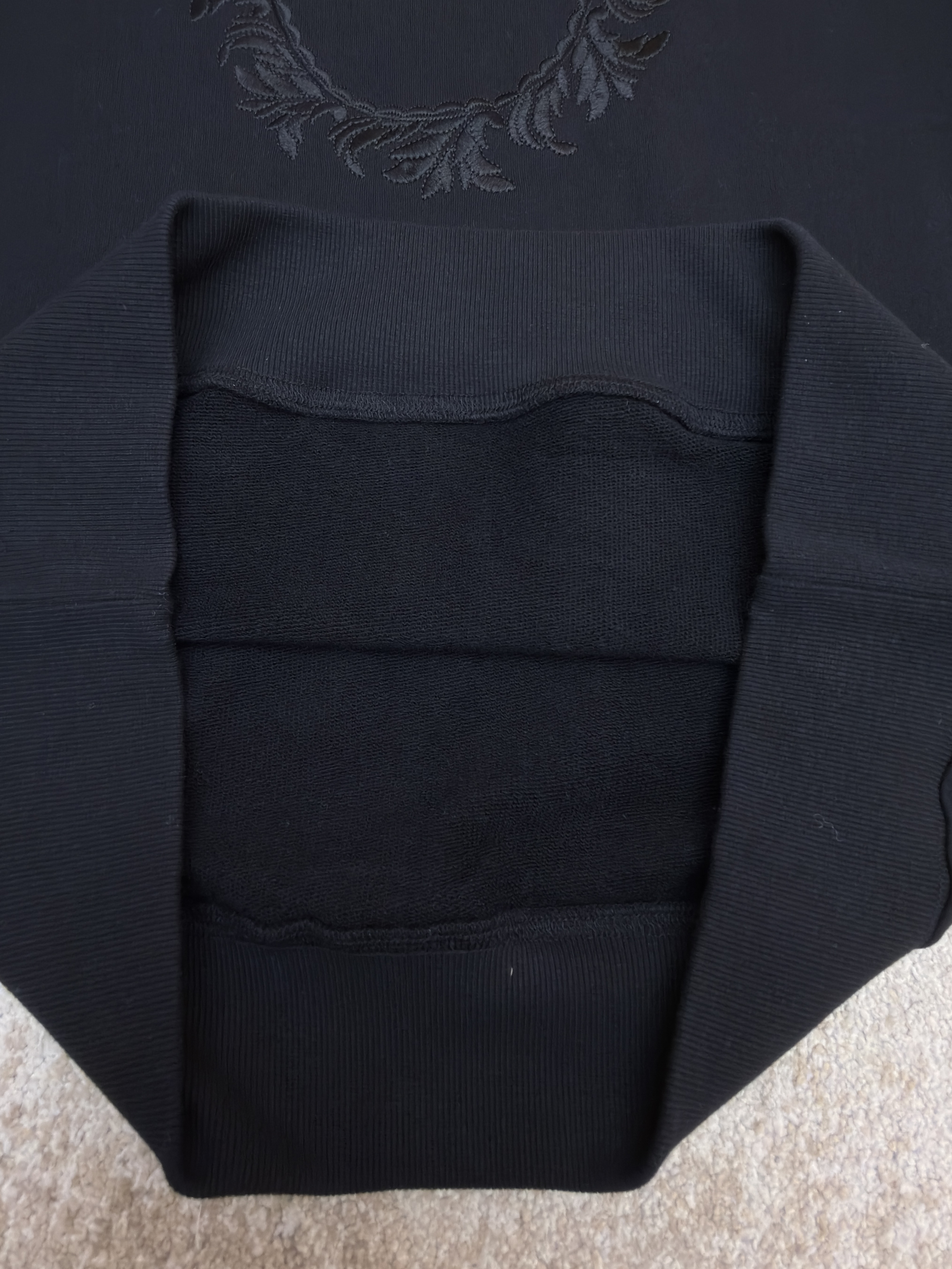 DIOR 迪奥 刺绣圆环圆领卫衣 外套 长袖 秋冬款 黑色 B0