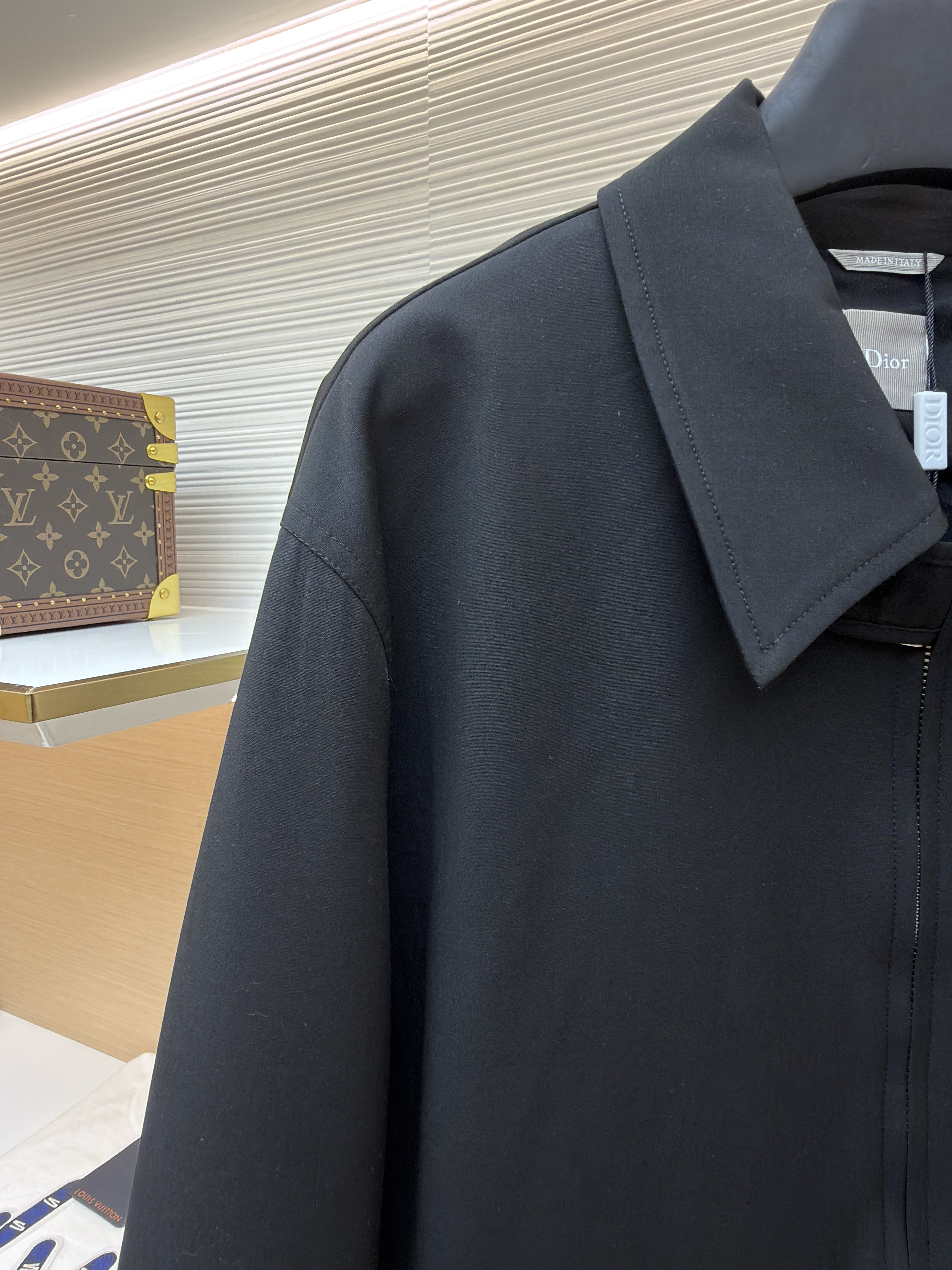 DIOR 迪奥 下摆搭扣拉链外套 夹克 秋冬款 长袖 黑色 B2