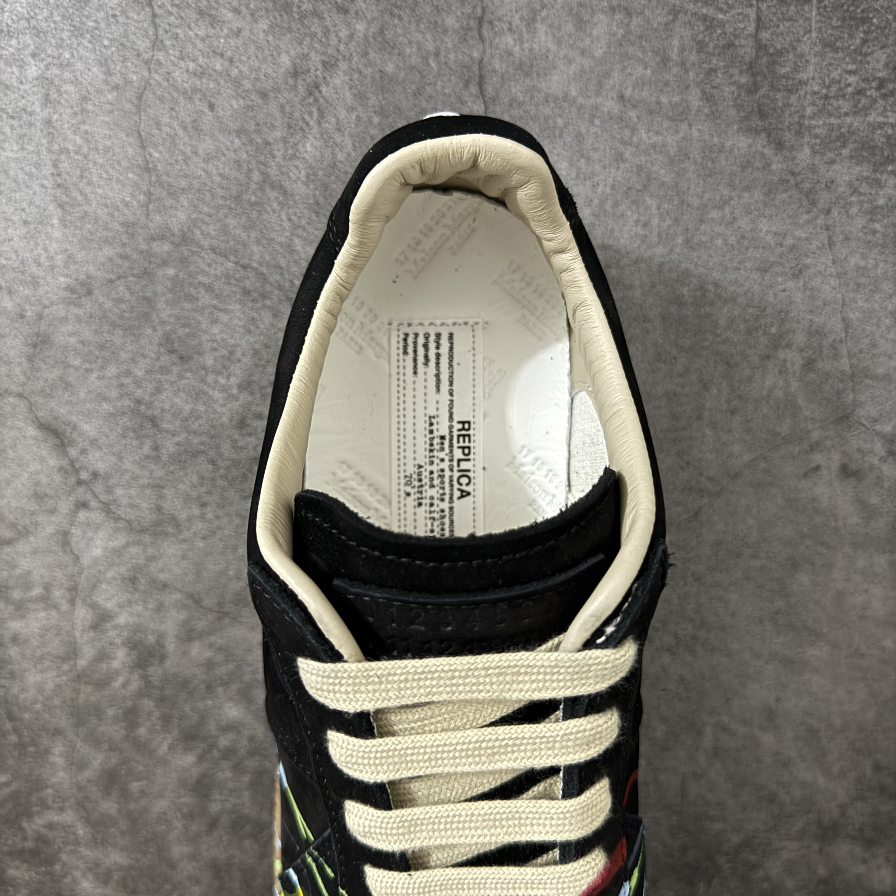 Maison Margiela MM6 马吉拉  Replica彩绘 德训鞋 低筒 休闲鞋 运动鞋 板鞋 男鞋 女鞋  黑色 S57WS0240P1892963