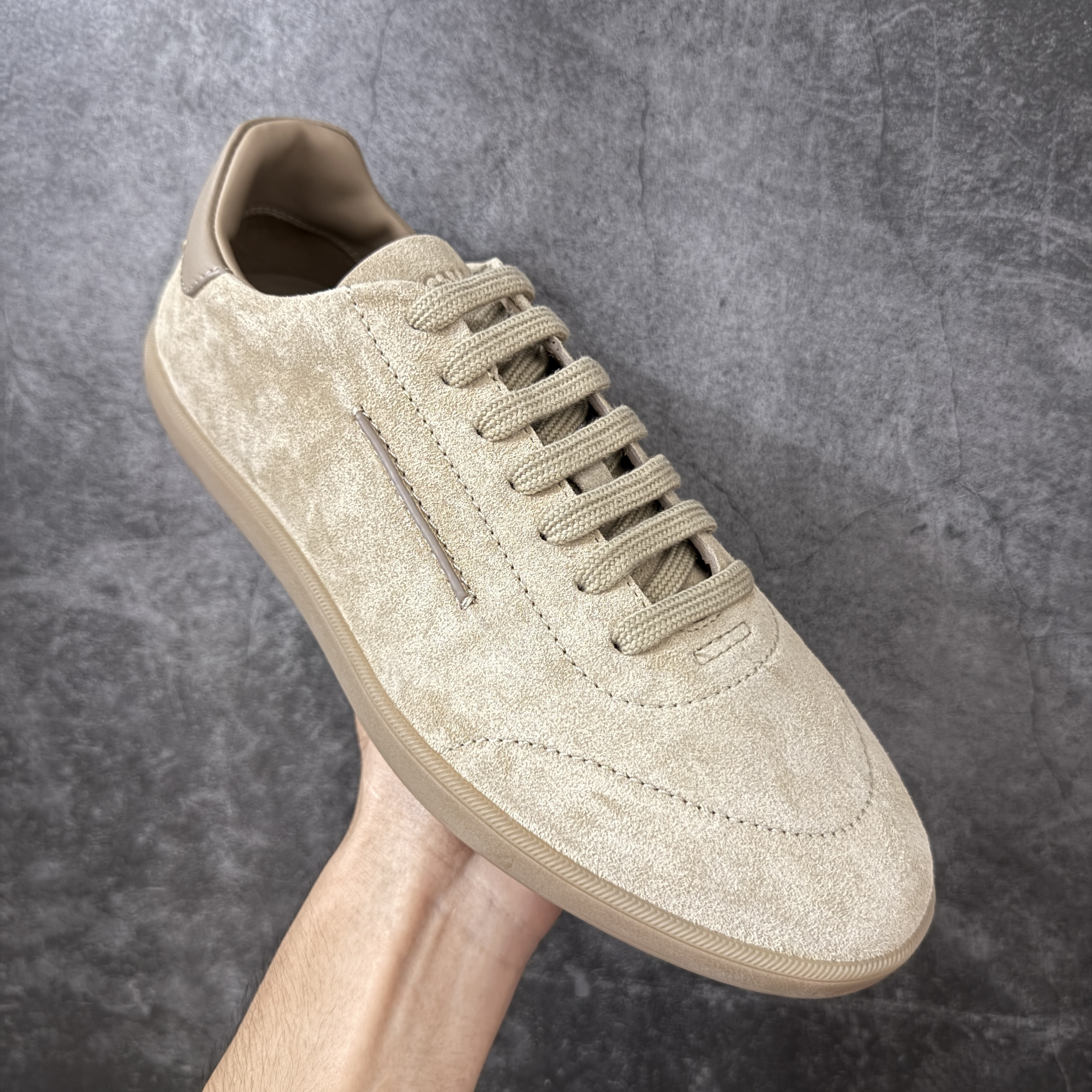 杰尼亚Zegna SS26 232  "Old Money" style low-top German Army Trainers (GATs) / casual sneakers. 麂皮 LHSOY-S8218Z-802