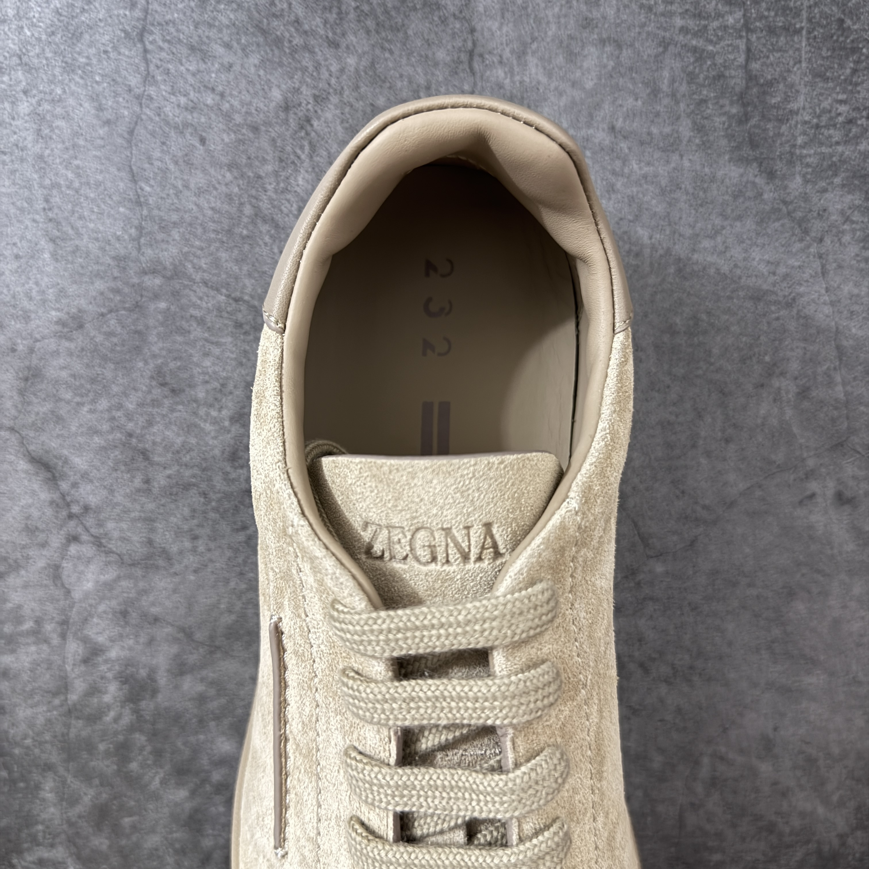 杰尼亚Zegna SS26 232  "Old Money" style low-top German Army Trainers (GATs) / casual sneakers. 麂皮 LHSOY-S8218Z-802