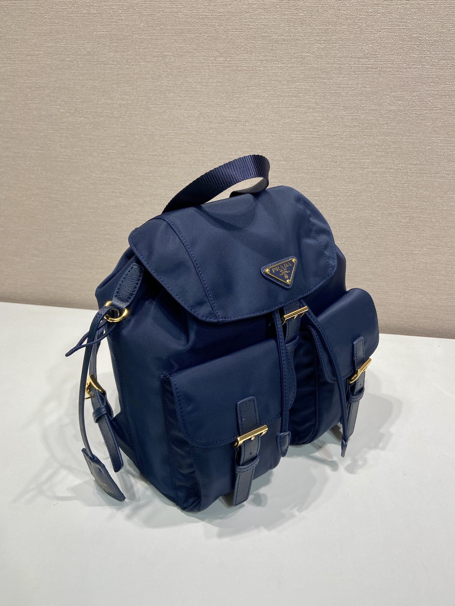 普拉达 PRADA Re-Nylon 1978 双肩包 尼龙 海蓝色 H0-1BZ677_RV44_F0DMH_V_OOM