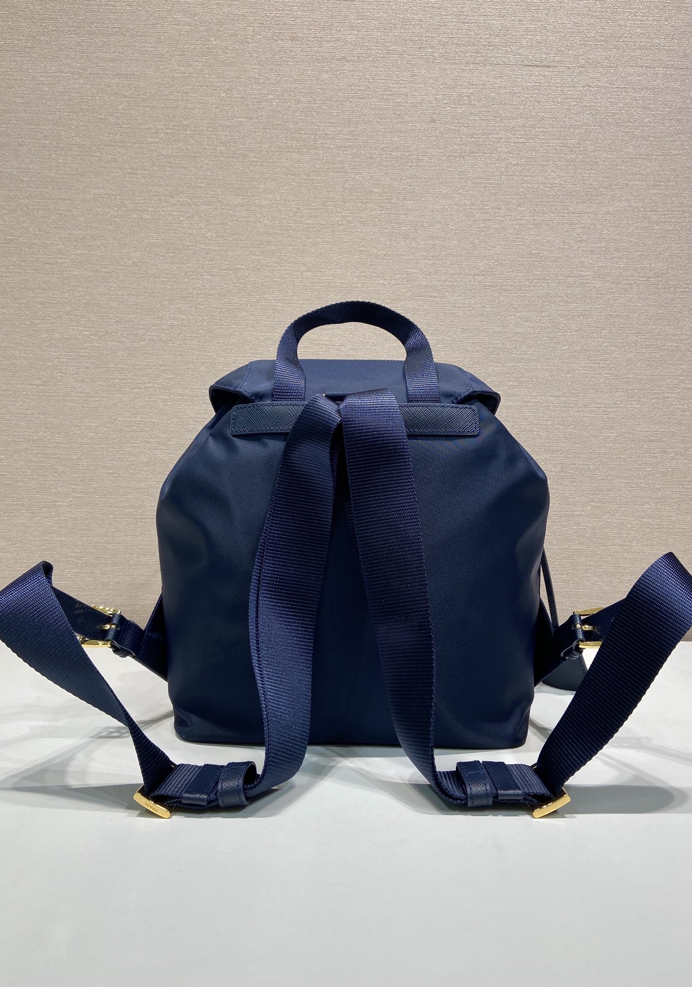 普拉达 PRADA Re-Nylon 1978 双肩包 尼龙 海蓝色 H0-1BZ677_RV44_F0DMH_V_OOM