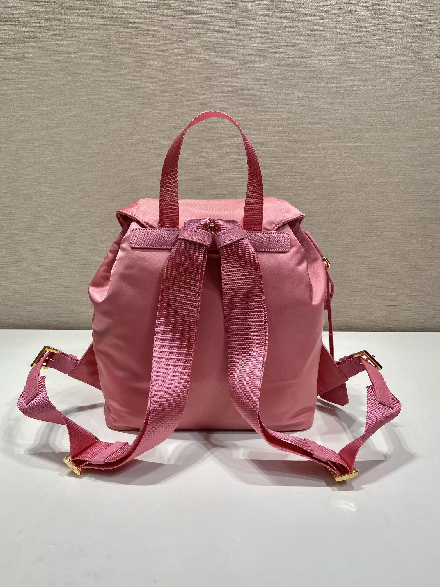 小号 普拉达 PRADA Re-Nylon 双肩包 尼龙 海棠粉 H0-1BZ677_RV44_F0JII_V_OOM