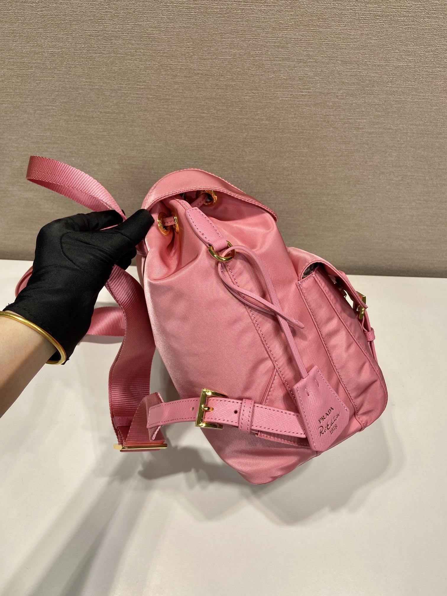小号 普拉达 PRADA Re-Nylon 双肩包 尼龙 海棠粉 H0-1BZ677_RV44_F0JII_V_OOM