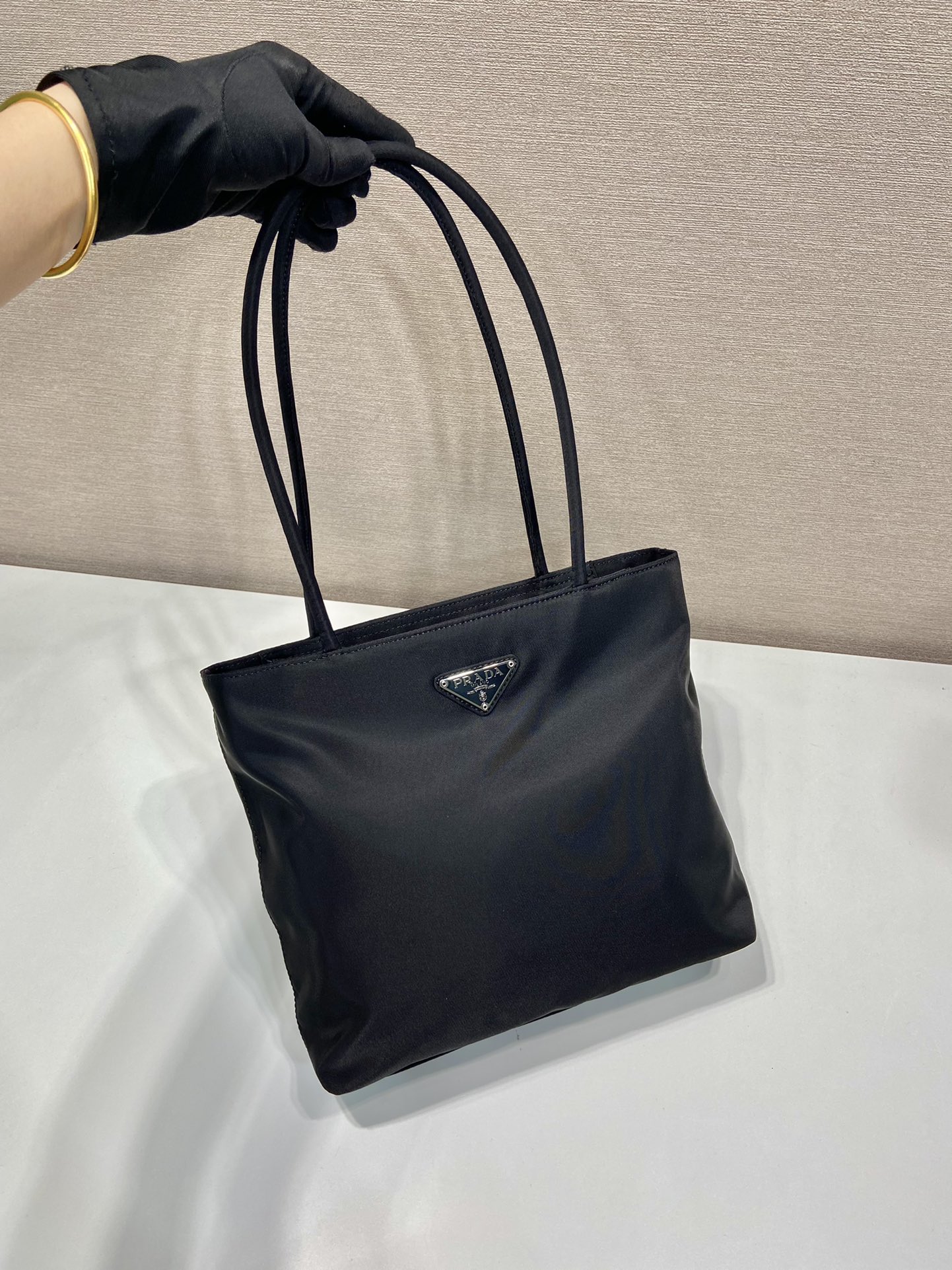 托特 普拉达 PRADA Re-Nylon Tote 尼龙 黑色 F0-1BG426_VDOO_RUKW_F0002