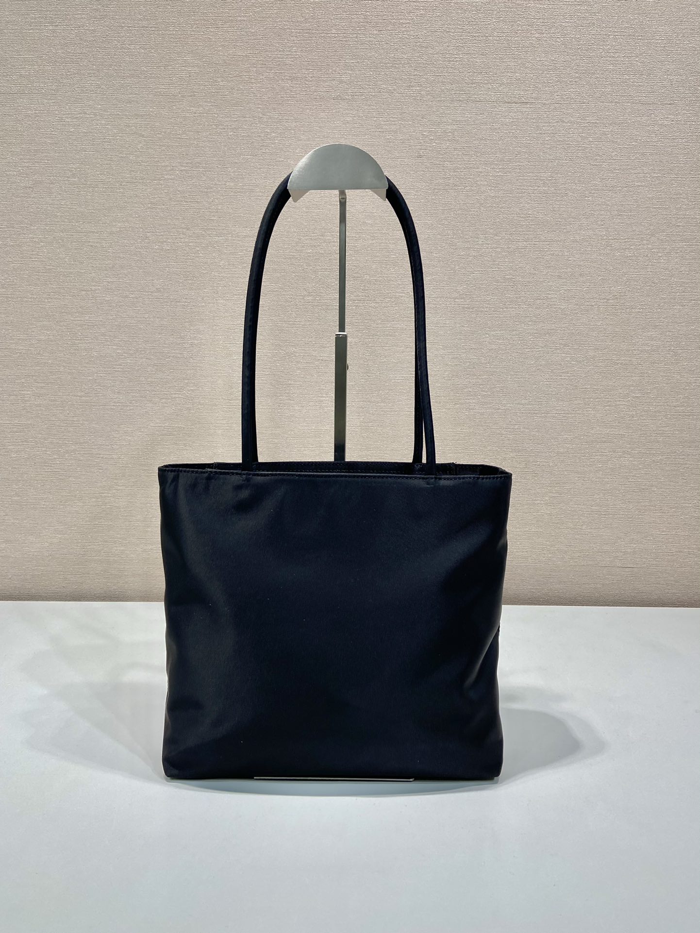 托特 普拉达 PRADA Re-Nylon Tote 尼龙 黑色 F0-1BG426_VDOO_RUKW_F0002