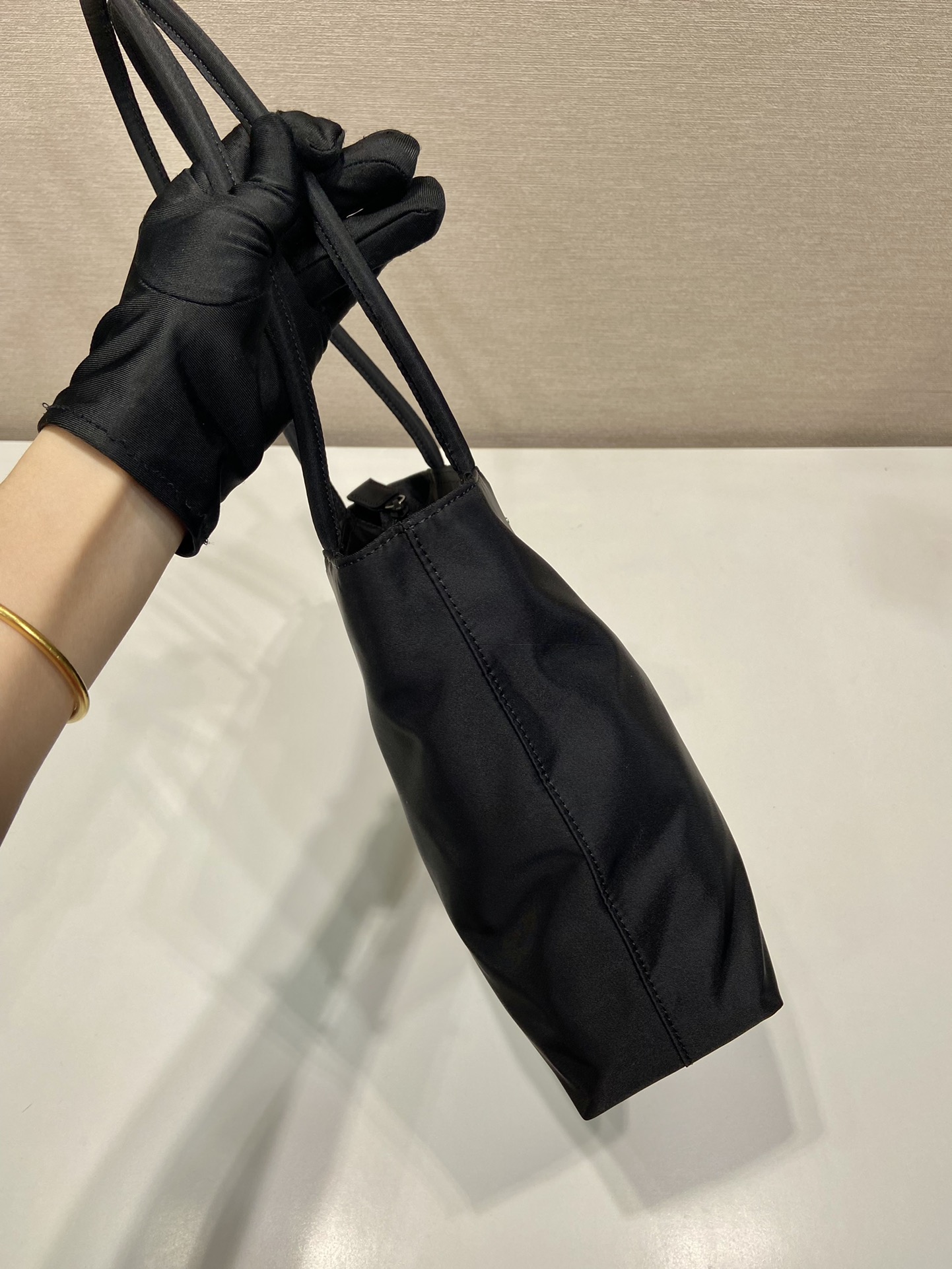 托特 普拉达 PRADA Re-Nylon Tote 尼龙 黑色 F0-1BG426_VDOO_RUKW_F0002