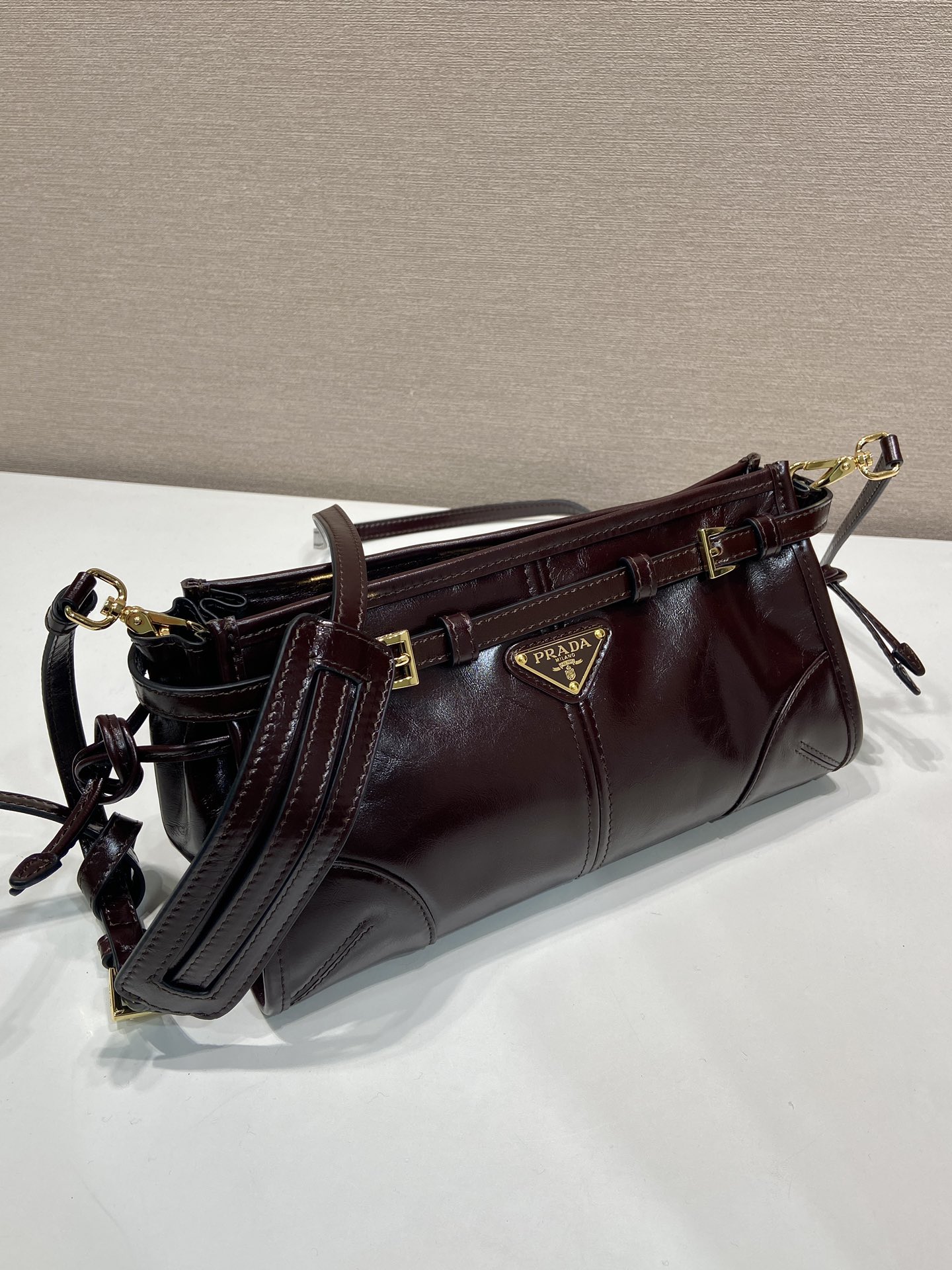 小号 普拉达 PRADA Bonnie soft lux  皮革 红色 F0-1BH215