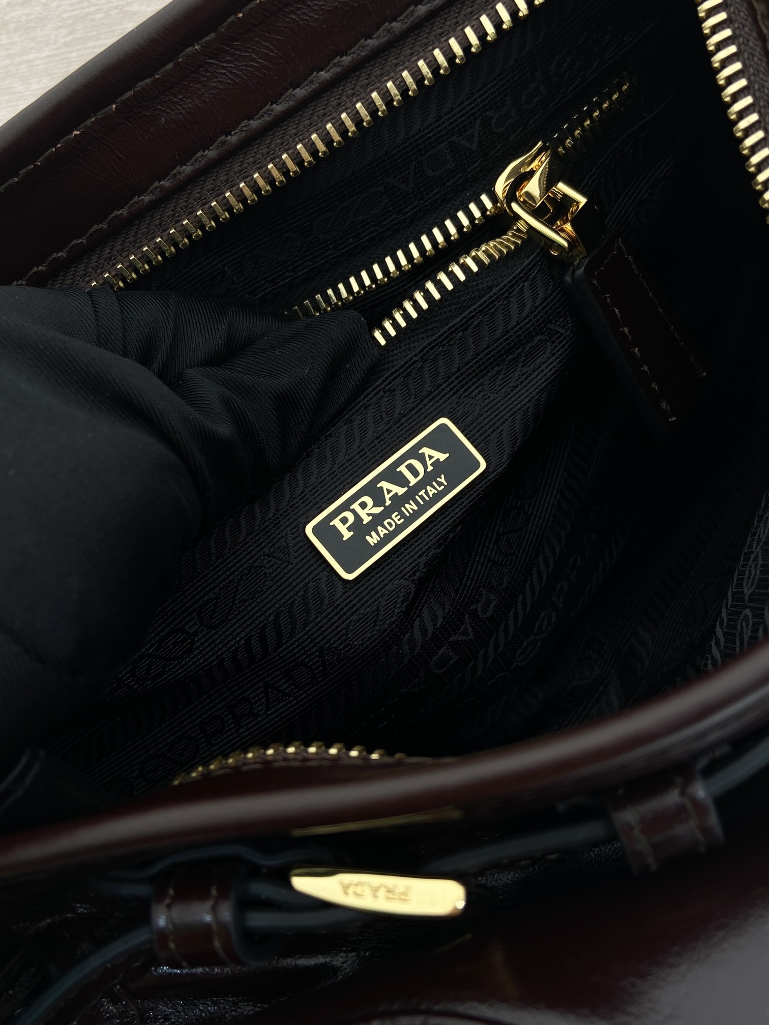 小号 普拉达 PRADA Bonnie soft lux  皮革 红色 F0-1BH215