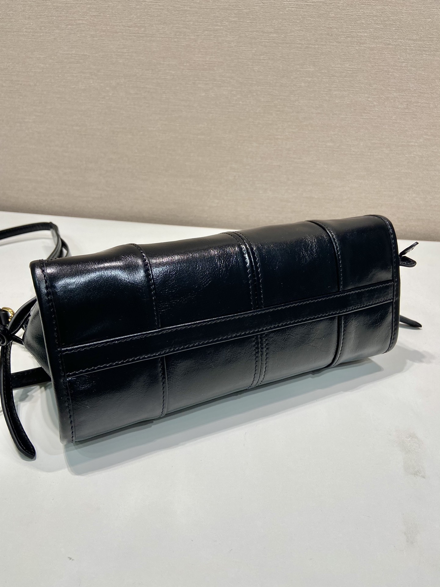 小号 普拉达 PRADA Bonnie soft lux  皮革 黑色 F0-1BH215_2CYR_F0002_V_OOO