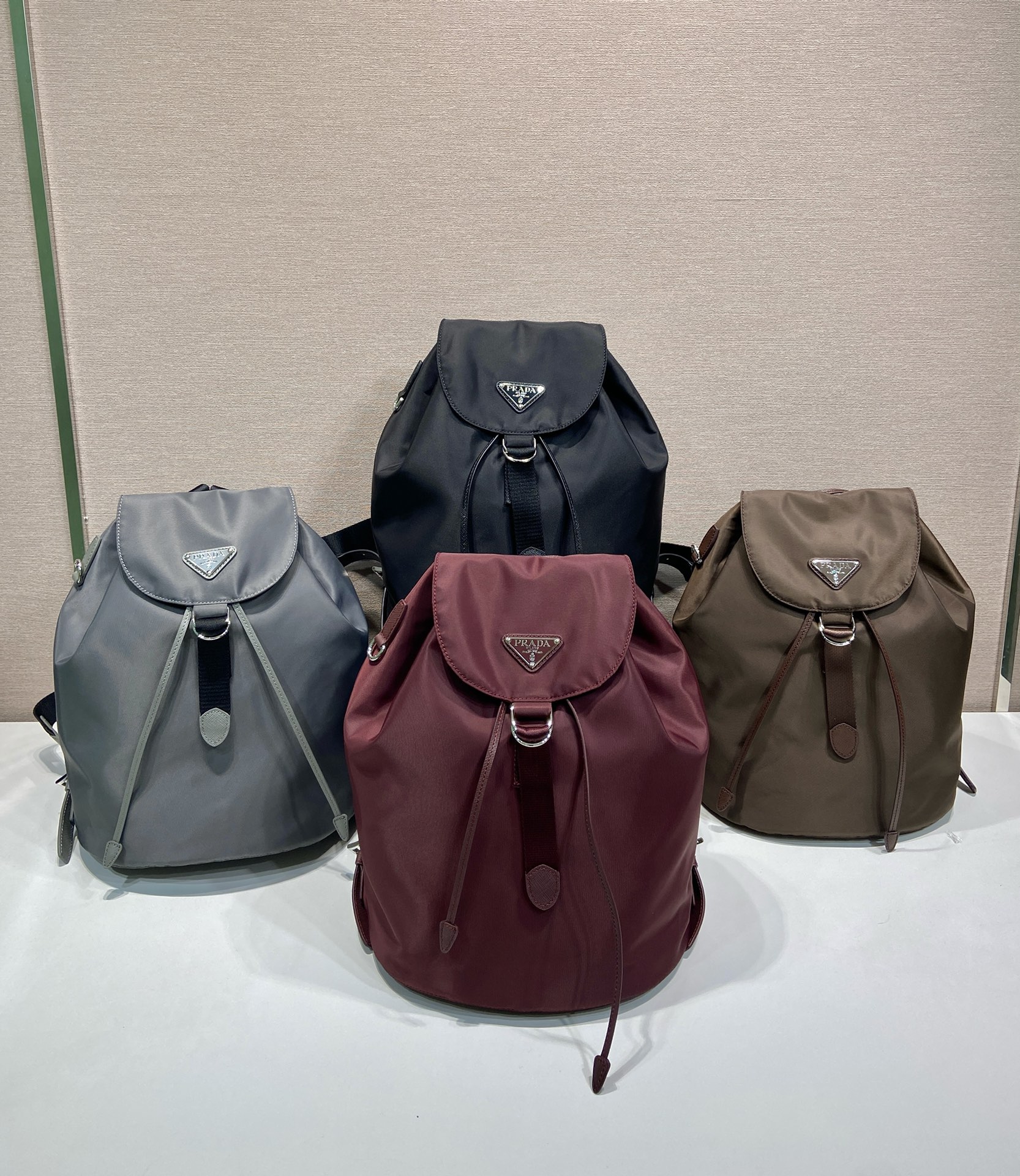 小号 普拉达 PRADA Re-Nylon 双肩包 旅行包   尼龙 F0-1BZ197_RV44_F0002_V_OOO