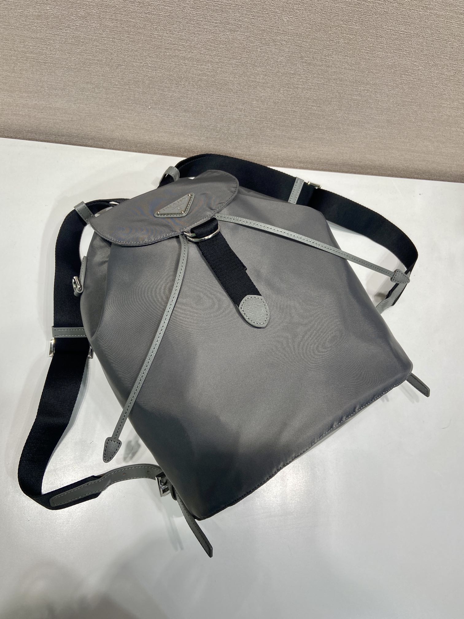 小号 普拉达 PRADA Re-Nylon 双肩包 旅行包   尼龙 F0-1BZ197_RV44_F0002_V_OOO