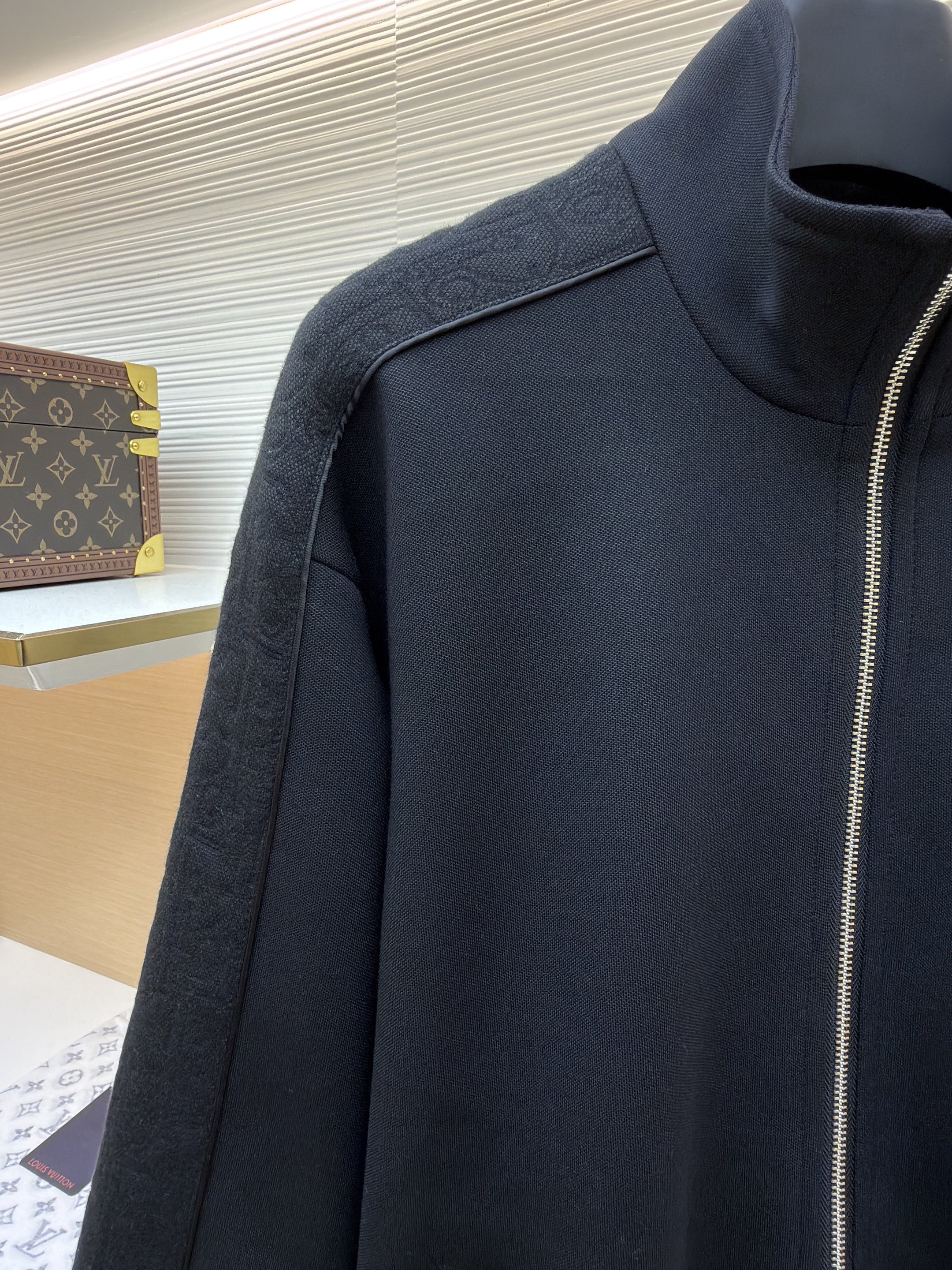 DIOR 迪奥 镶片拉链立领夹克 秋冬 外套 长袖 黑色 B2