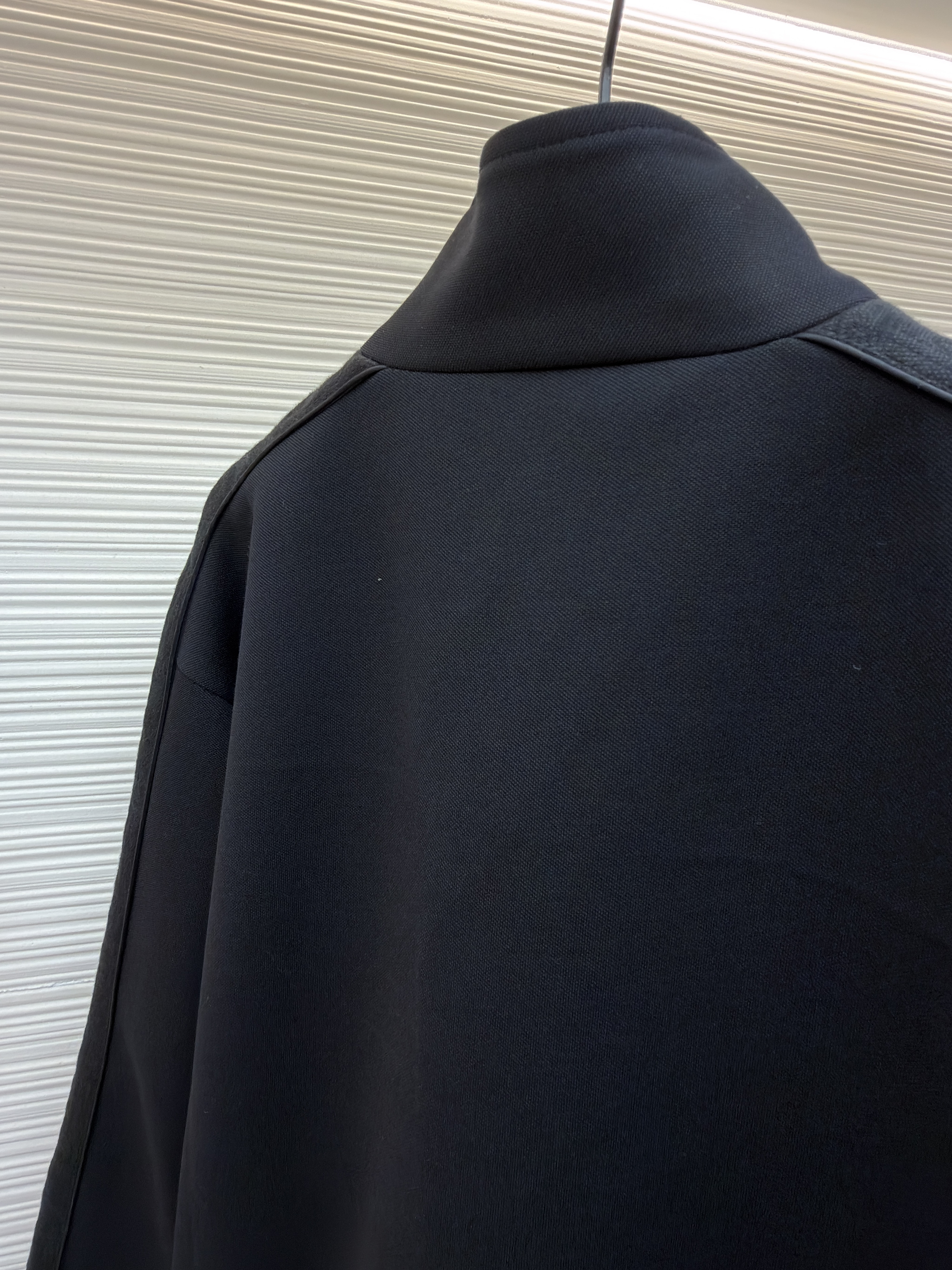DIOR 迪奥 镶片拉链立领夹克 秋冬 外套 长袖 黑色 B2