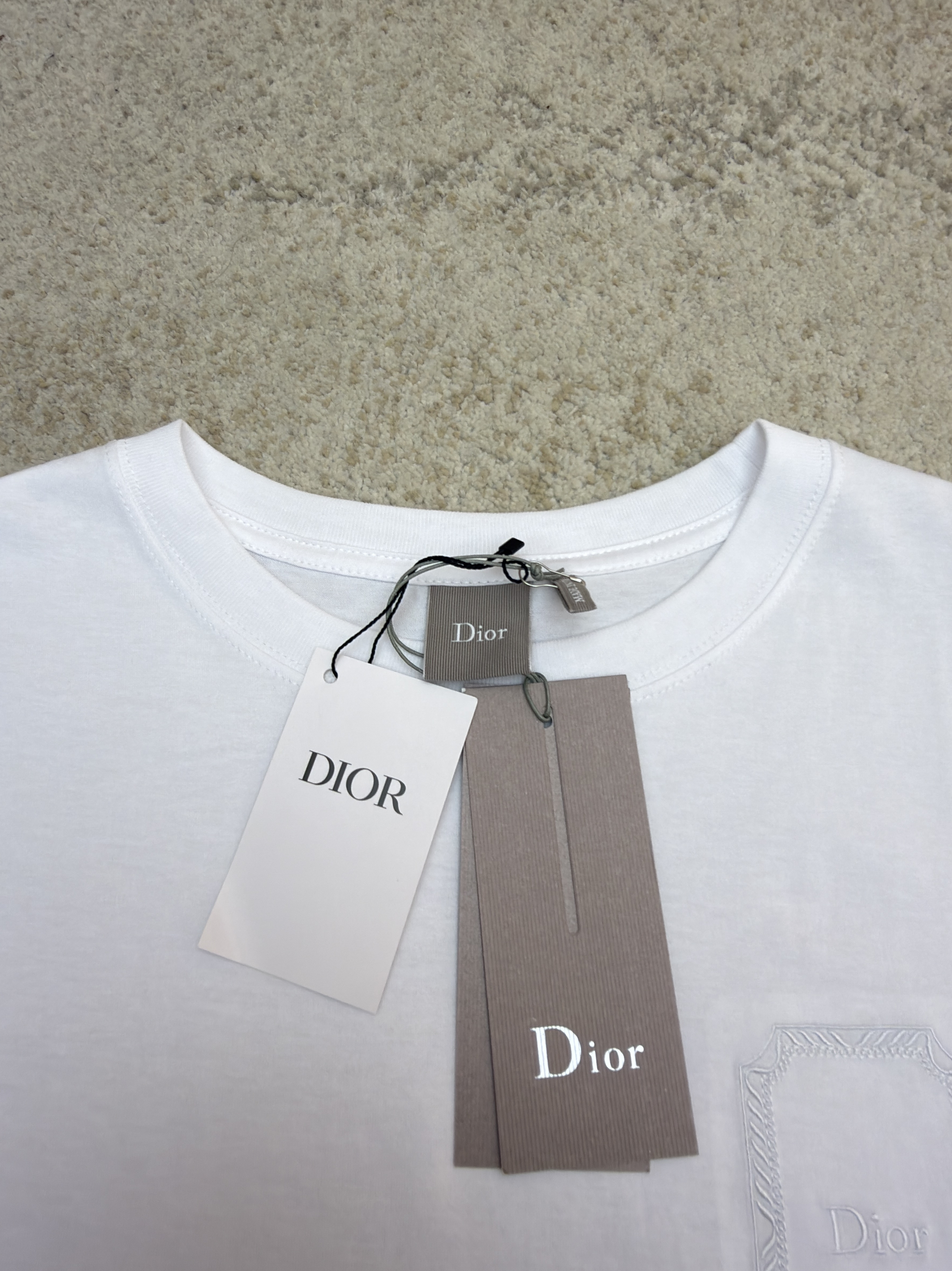 DIOR 迪奥 铭牌刺绣圆领短袖 T恤 夏季 白色 黑色 A0 