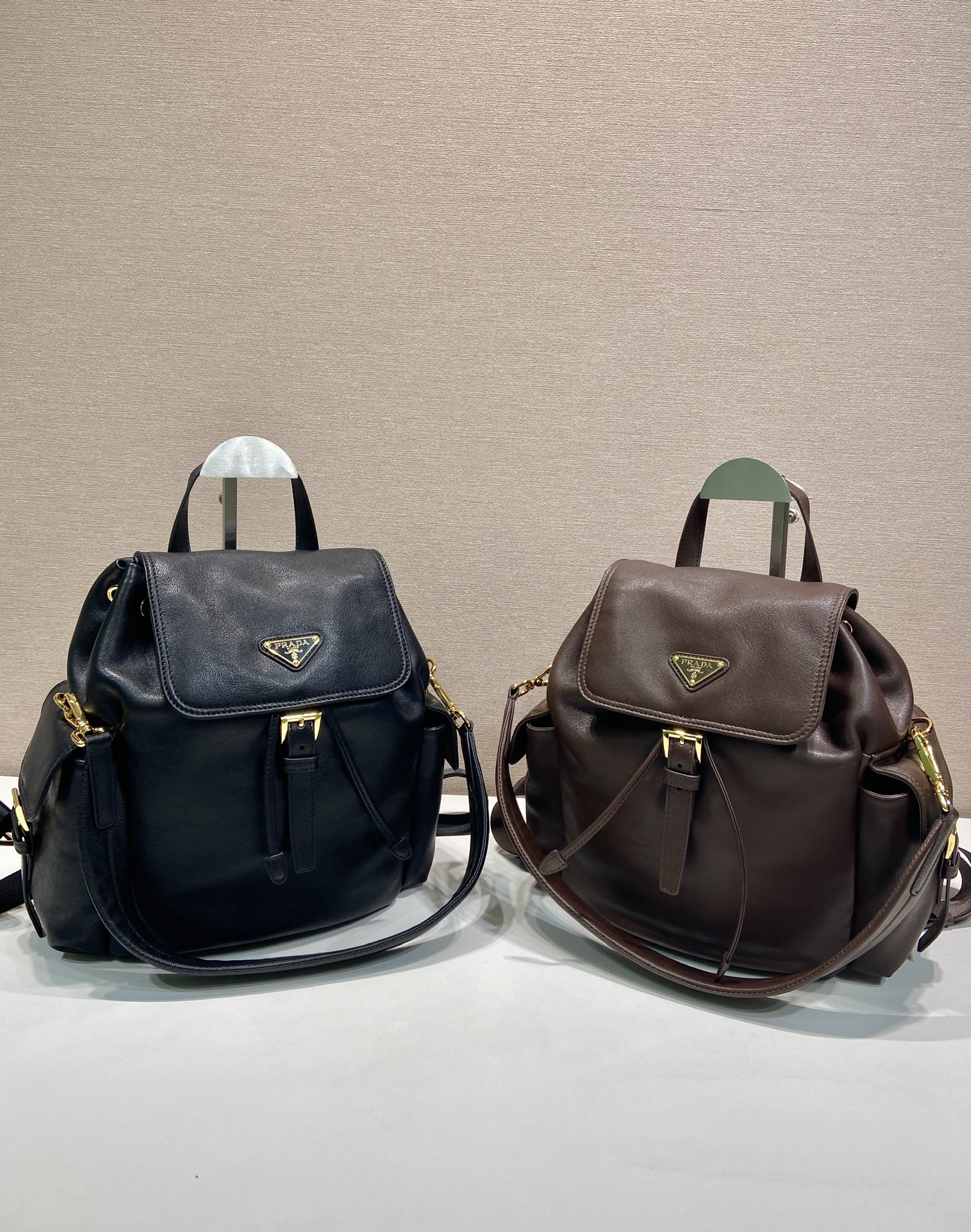 中号 普拉达 PRADA Explore 双肩包 羊皮  F0-1BZ080_2DX8_F0038_V_OOO