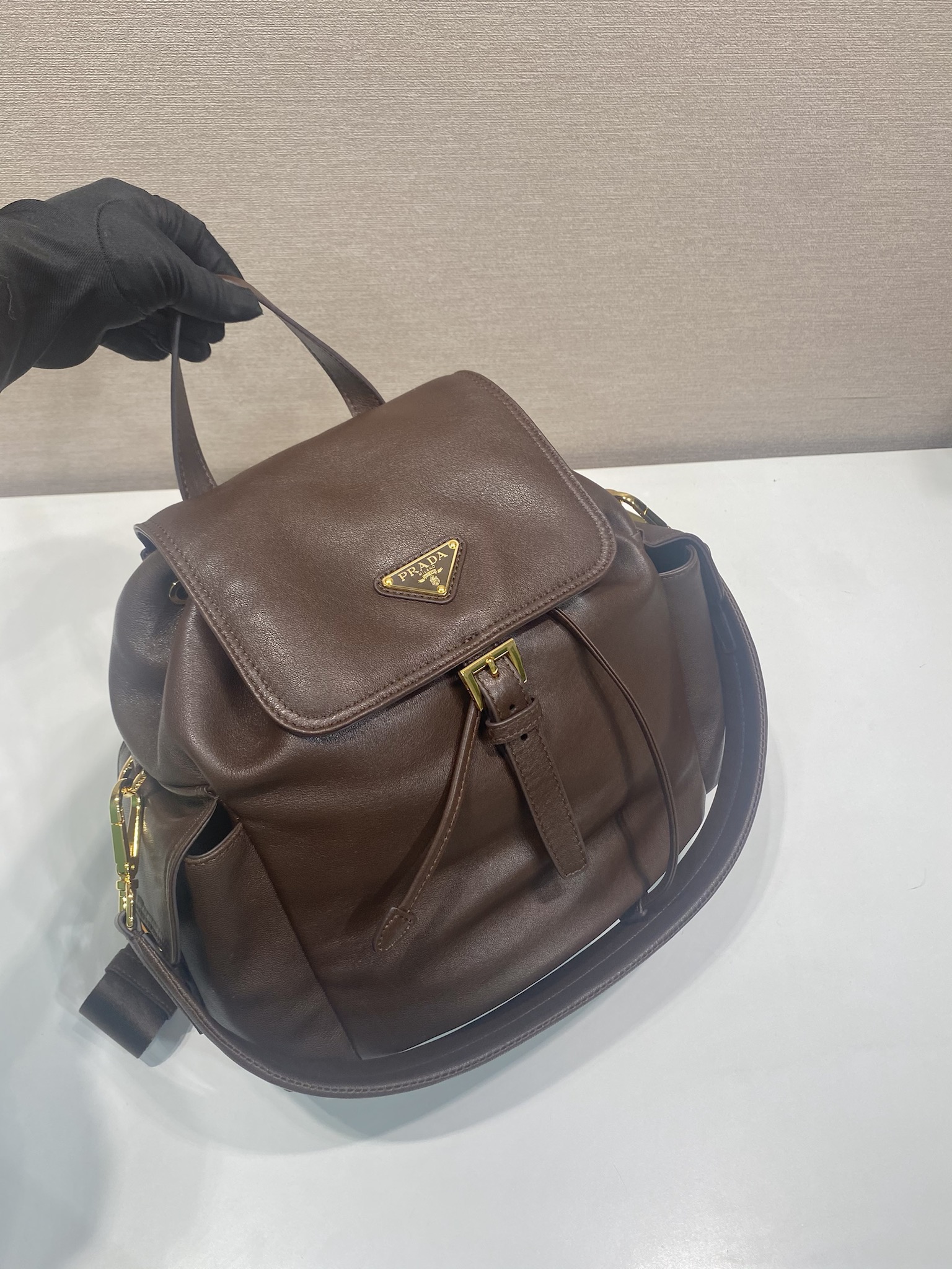 中号 普拉达 PRADA Explore 双肩包 羊皮  F0-1BZ080_2DX8_F0038_V_OOO
