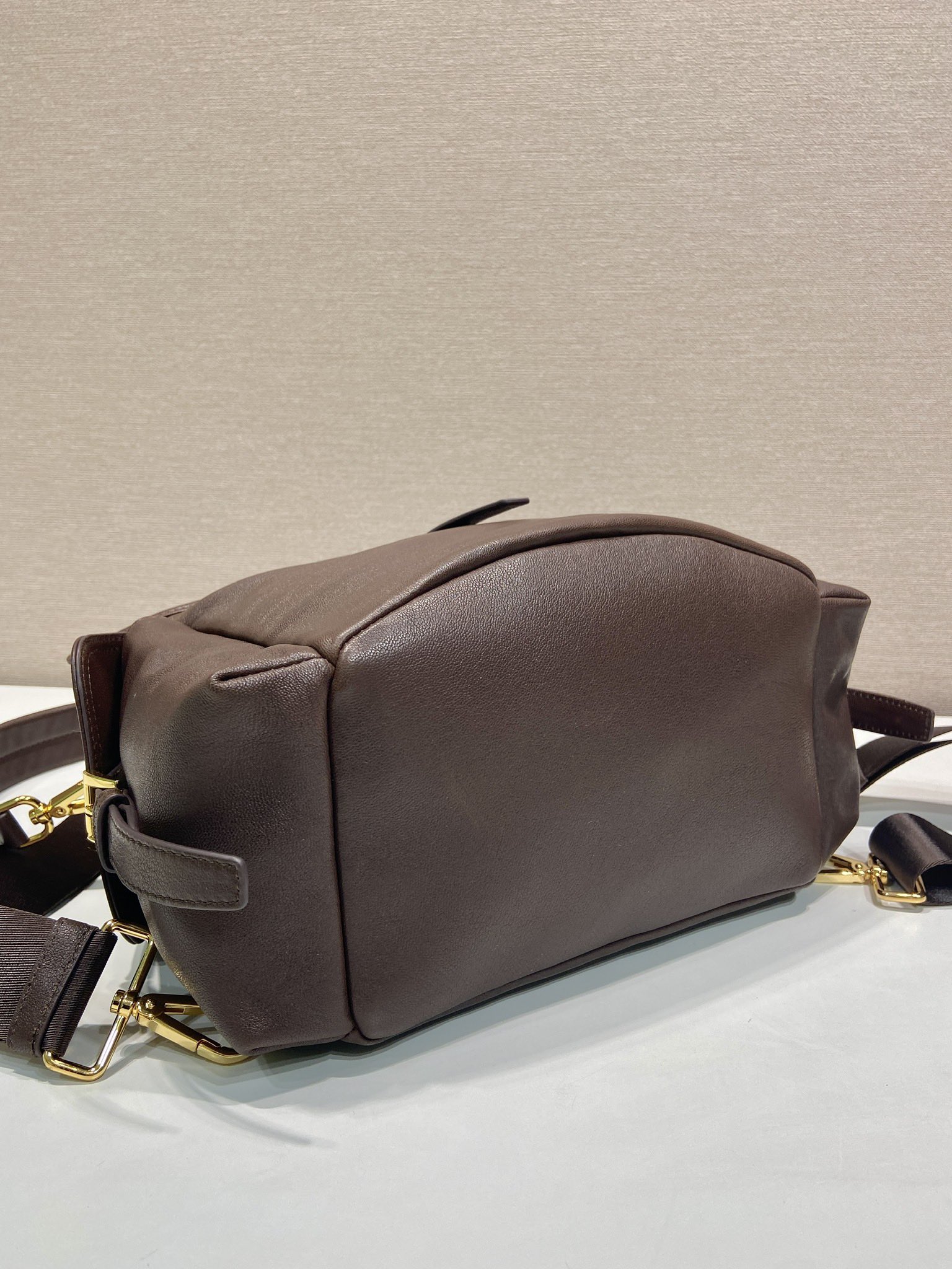 中号 普拉达 PRADA Explore 双肩包 羊皮  F0-1BZ080_2DX8_F0038_V_OOO