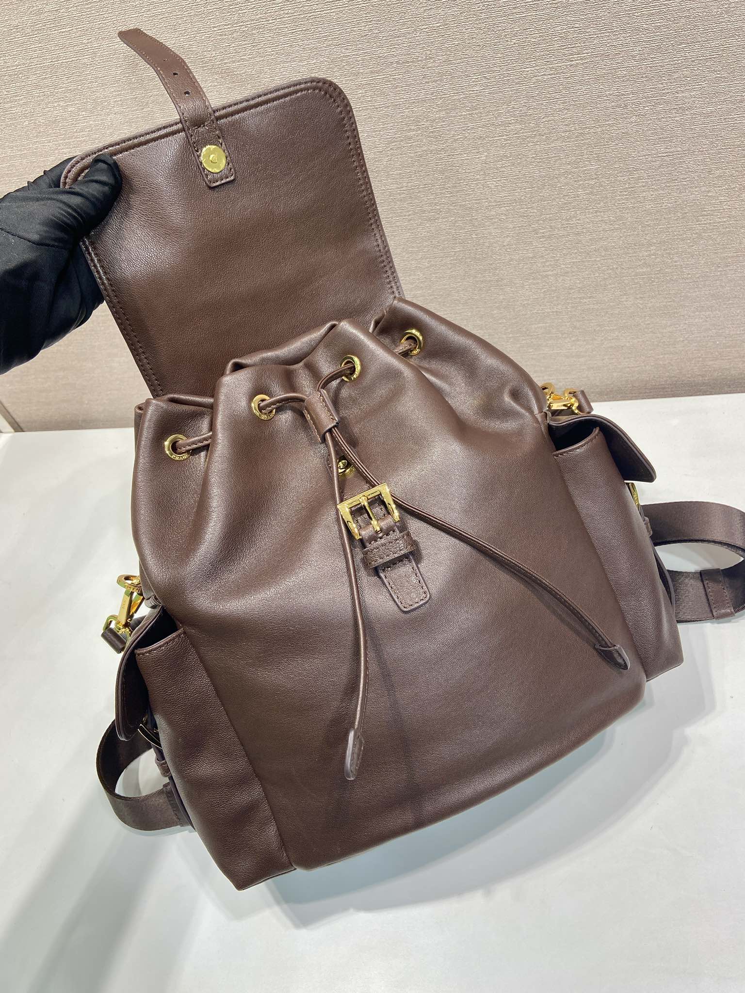 中号 普拉达 PRADA Explore 双肩包 羊皮  F0-1BZ080_2DX8_F0038_V_OOO