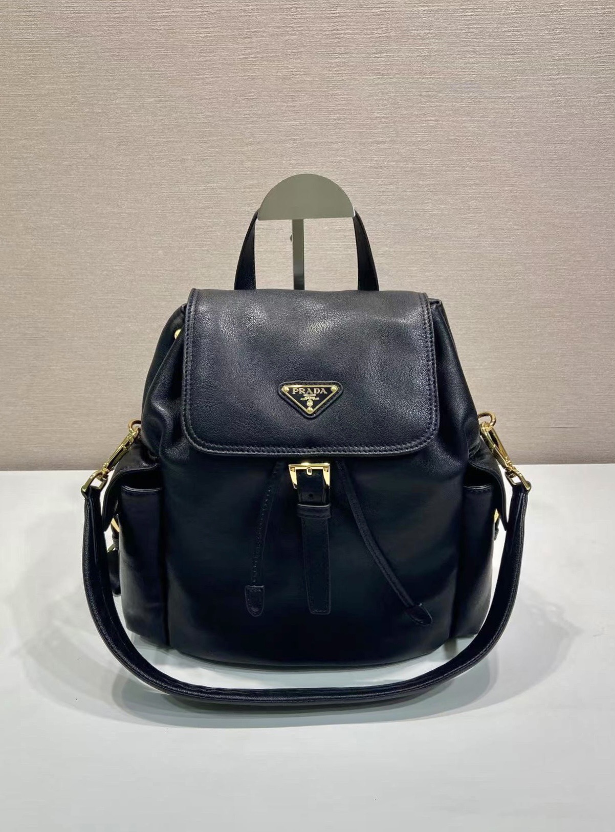 中号 普拉达 PRADA Explore 双肩包 羊皮  F0-1BZ080_2DX8_F0038_V_OOO