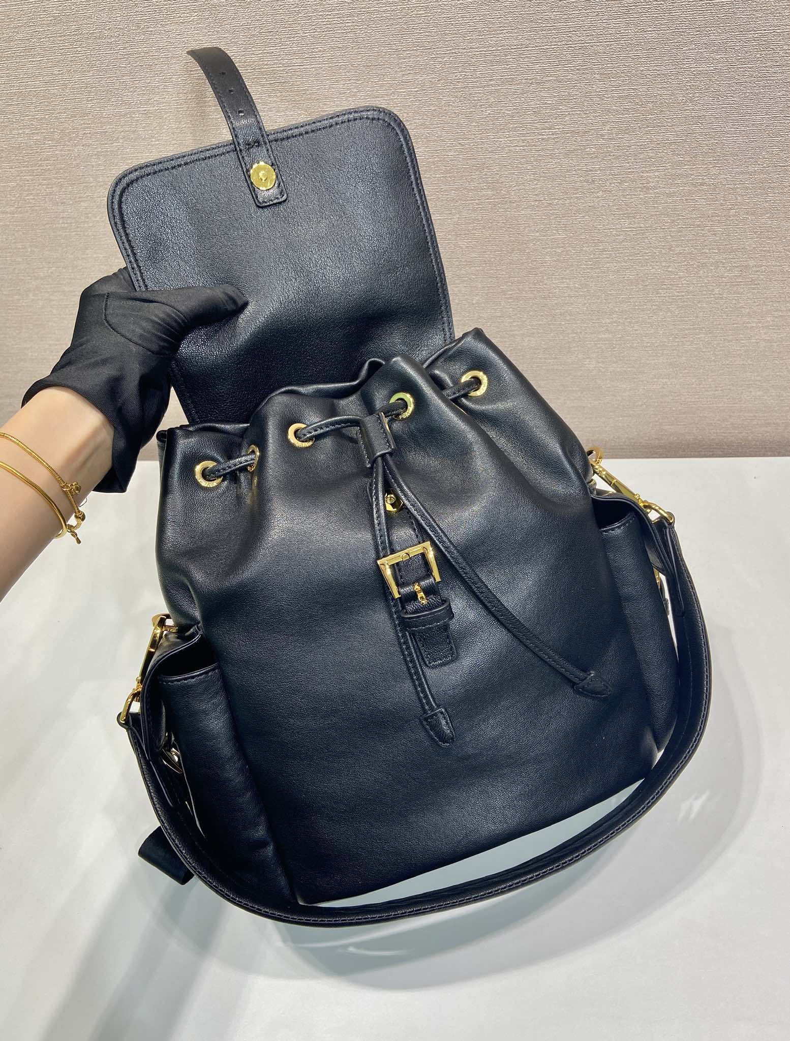 中号 普拉达 PRADA Explore 双肩包 羊皮  F0-1BZ080_2DX8_F0038_V_OOO