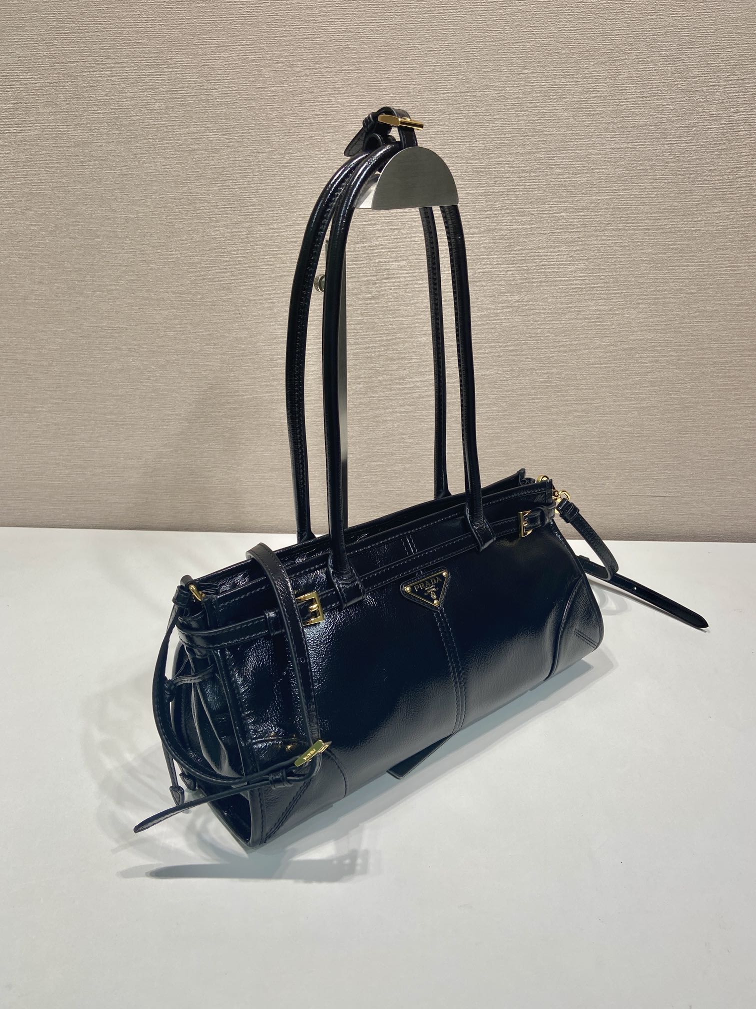 中号 普拉达 PRADA Bonnie 手提单肩包 油蜡皮 黑色  F0-1BA426 
