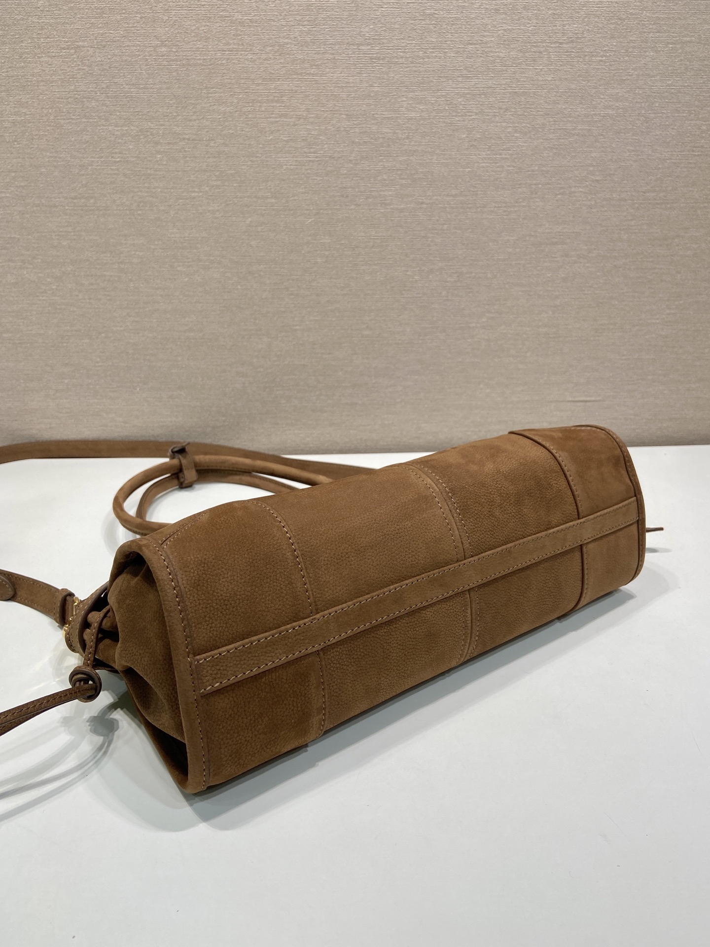 中号 普拉达 PRADA Bonnie 手提单肩包 麂皮 肉桂色  F0-1BA426_2C4S_F0401