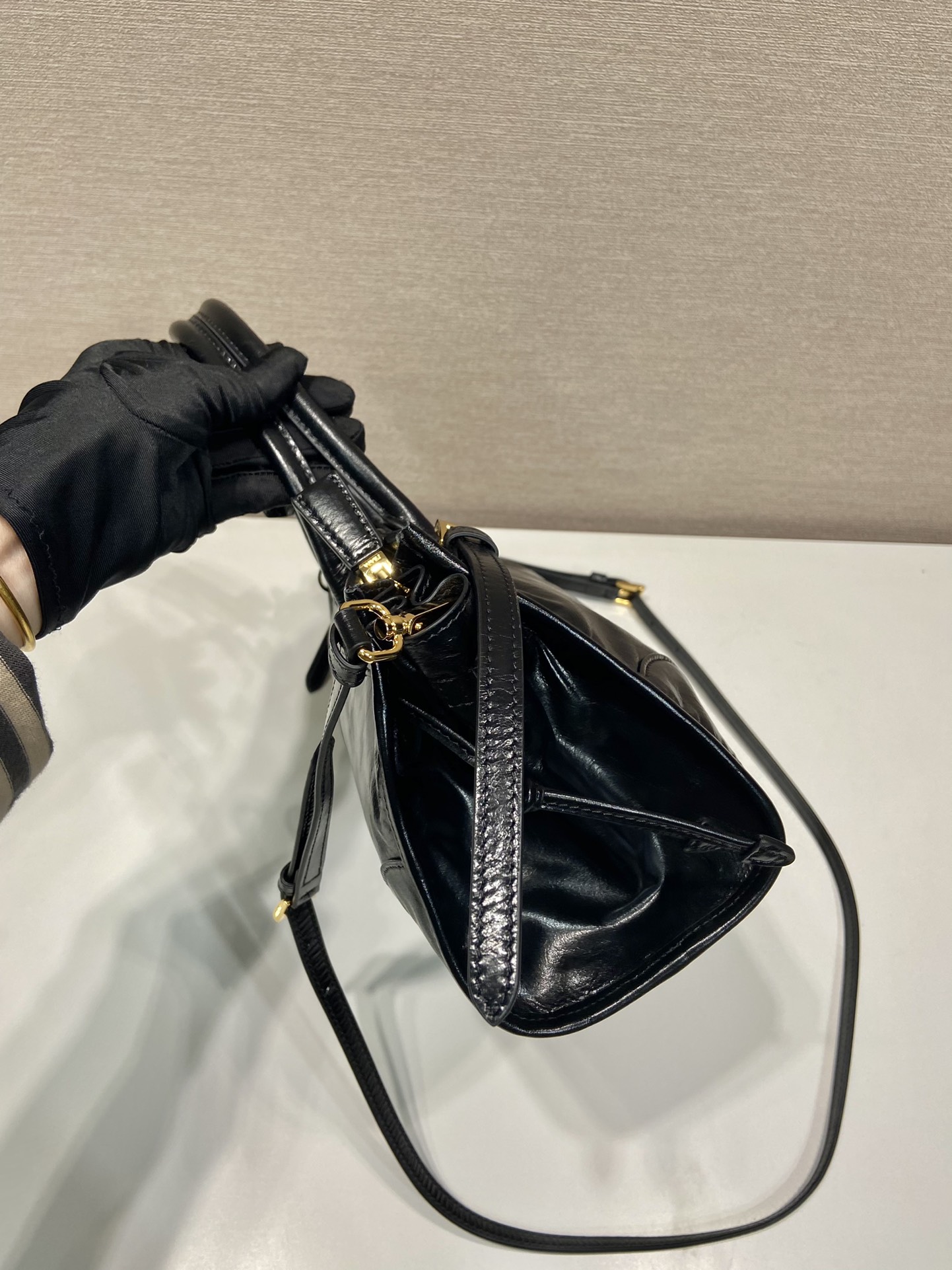 中号 普拉达 PRADA Bonnie 手提单肩包 皮革 黑色 F0-1BA426_2CYR_F0002_V_MOM