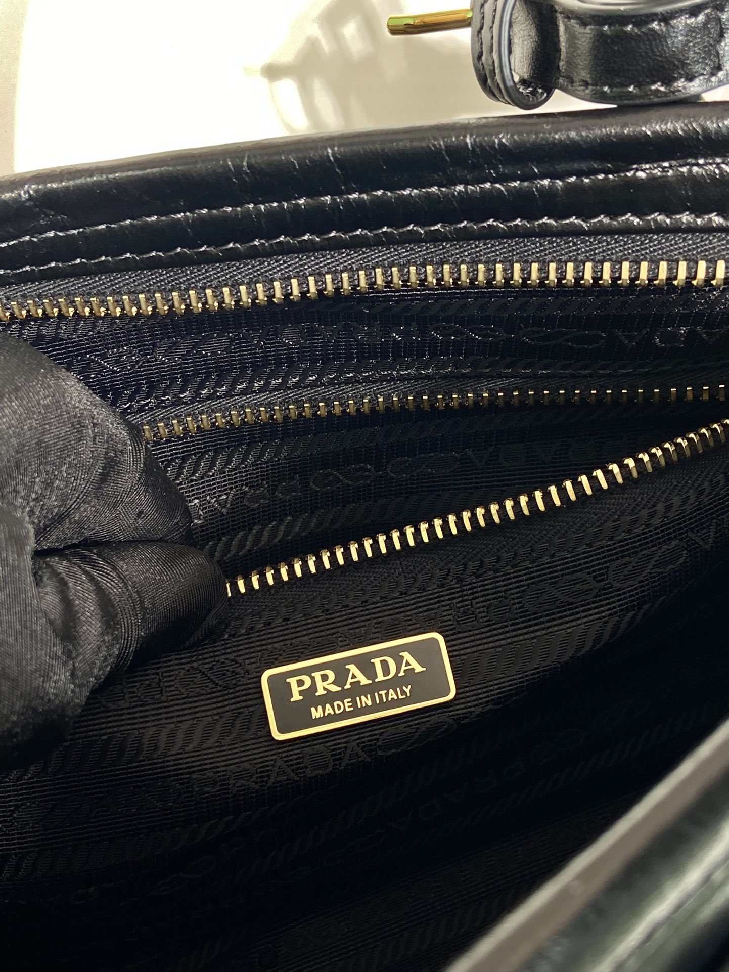 中号 普拉达 PRADA Bonnie 手提单肩包 皮革 黑色 F0-1BA426_2CYR_F0002_V_MOM
