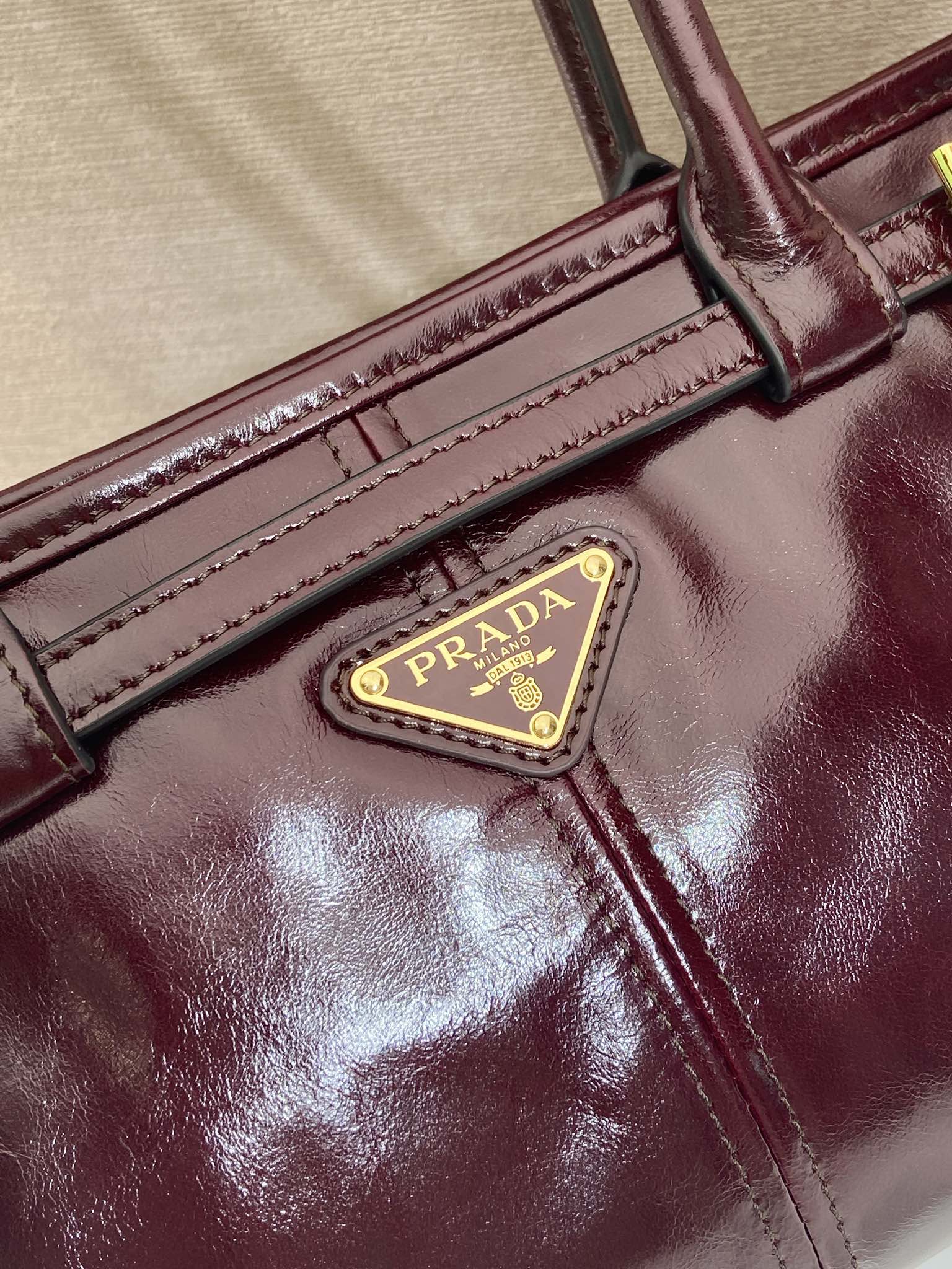 中号 普拉达 PRADA Bonnie 手提单肩包 皮革 勃艮第红色 F0-1BA426_2CYR_F0LV7