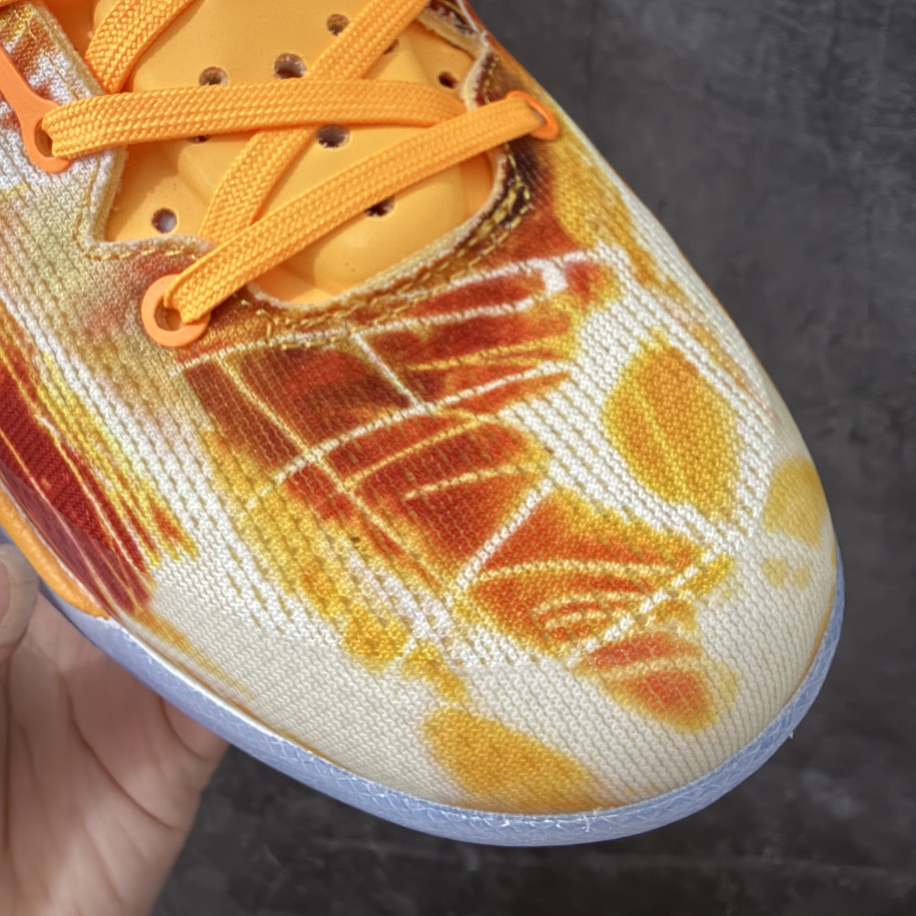 S2 Kobe 8 Shanghai Fireworks 科比8 低筒  全掌LUNARLON 鞋墊 籃球鞋 實戰鞋 球鞋 男鞋 波鞋  烟花IO6259-800