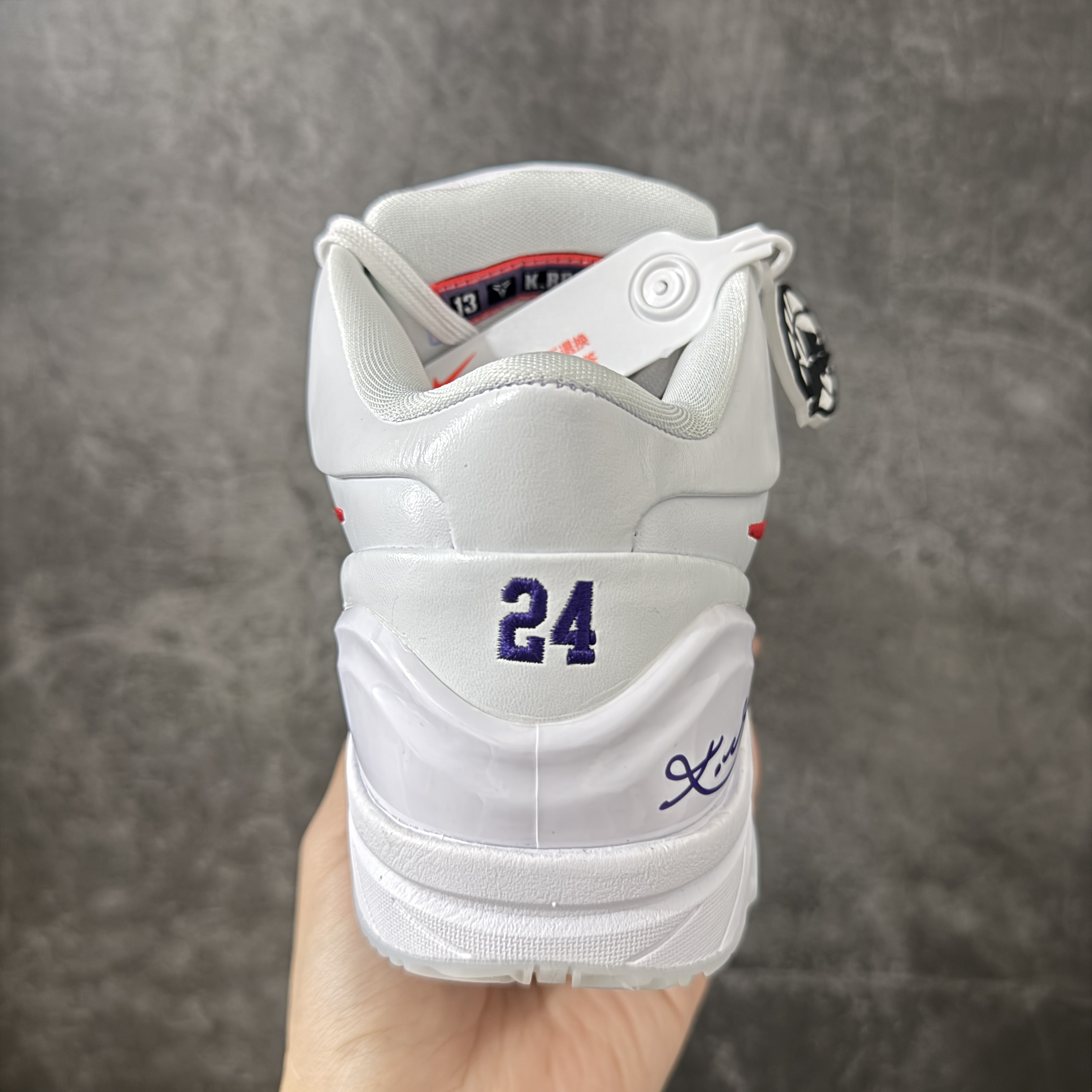  灭世MAX Kobe 4 「Draft Day」Pack 低筒 后掌气垫 前掌泡棉   篮球 鞋 波鞋 街道休闲鞋 实战 男生 盲盒白红 IV6591-103 