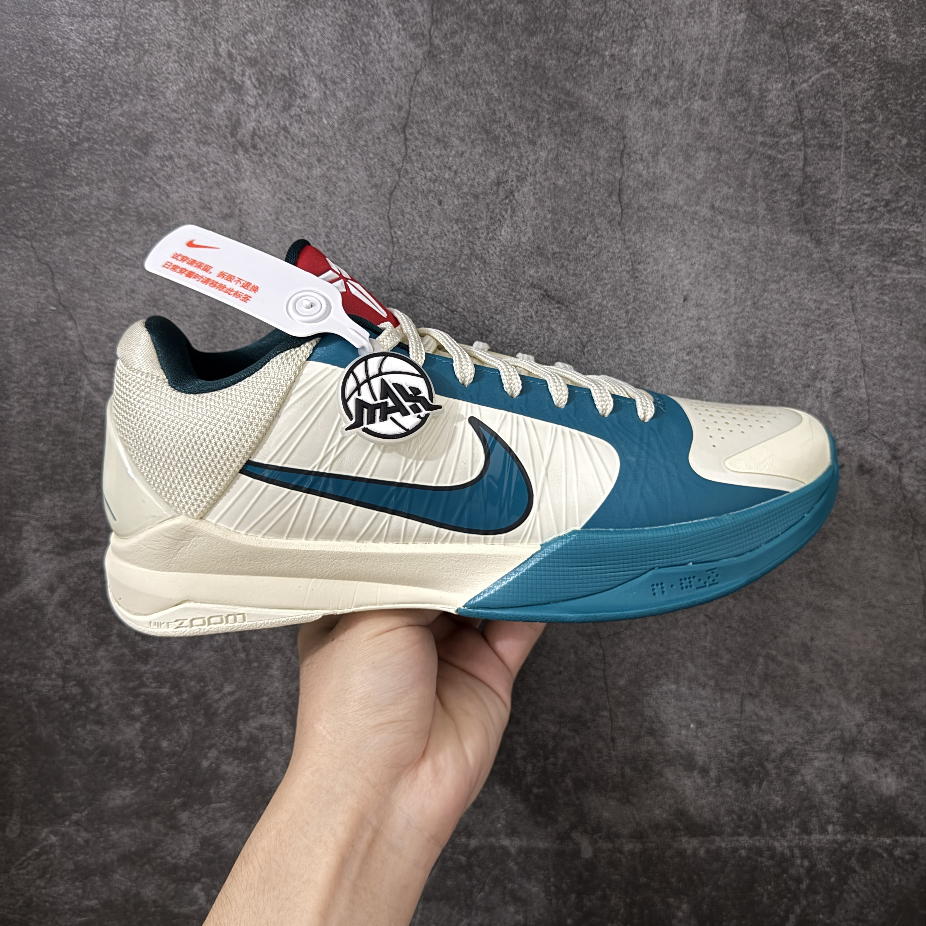 Max灭世 Caitlin Clark Kobe5  科比 5  前后掌 气垫   籃球鞋 球鞋 實戰鞋  真碳板  波鞋 米白蓝 IZ1852-100 
