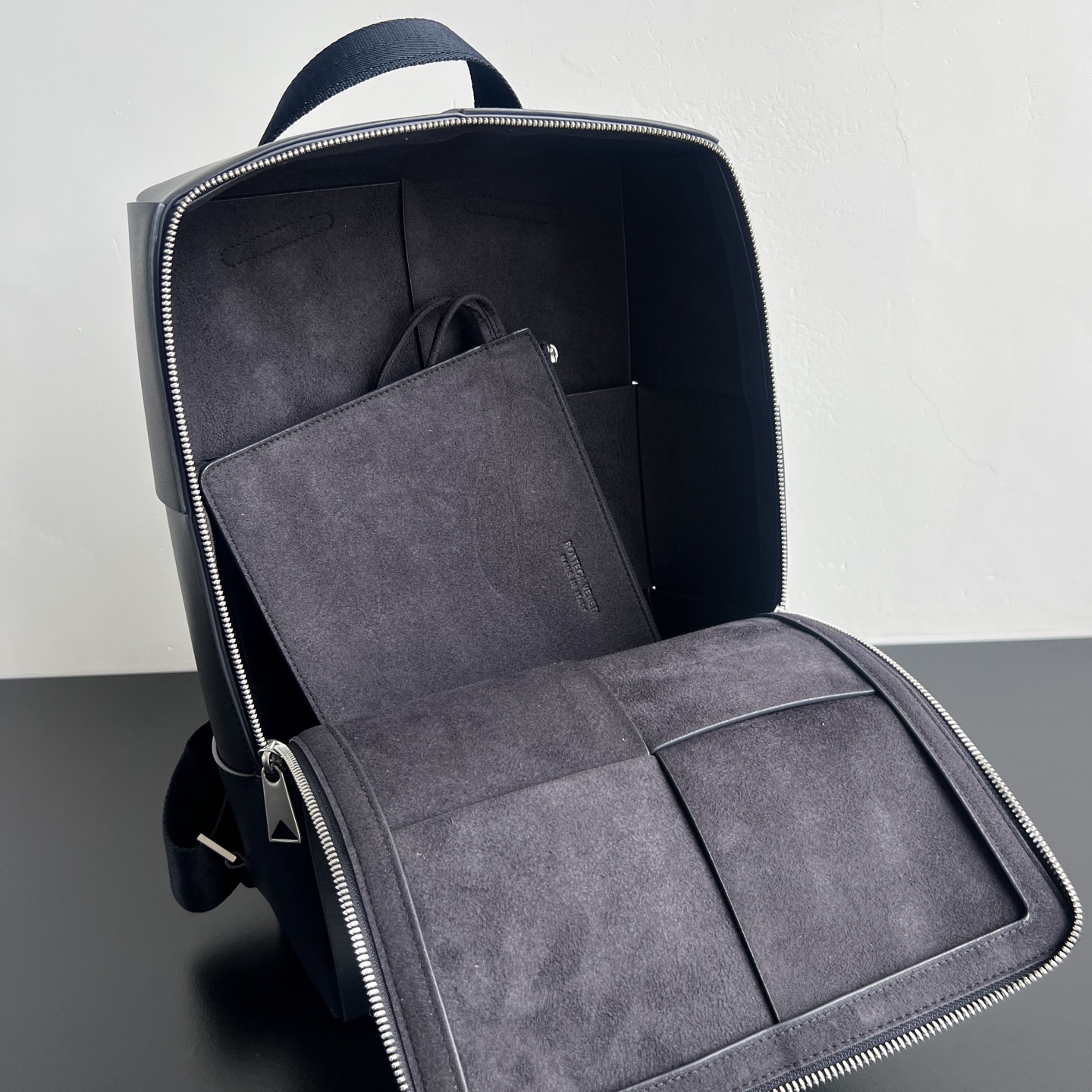 BV Bottega Veneta Intreccio 编织拉链 开合 小牛皮 Backpack / Rucksack-J0-737324VB1K18480