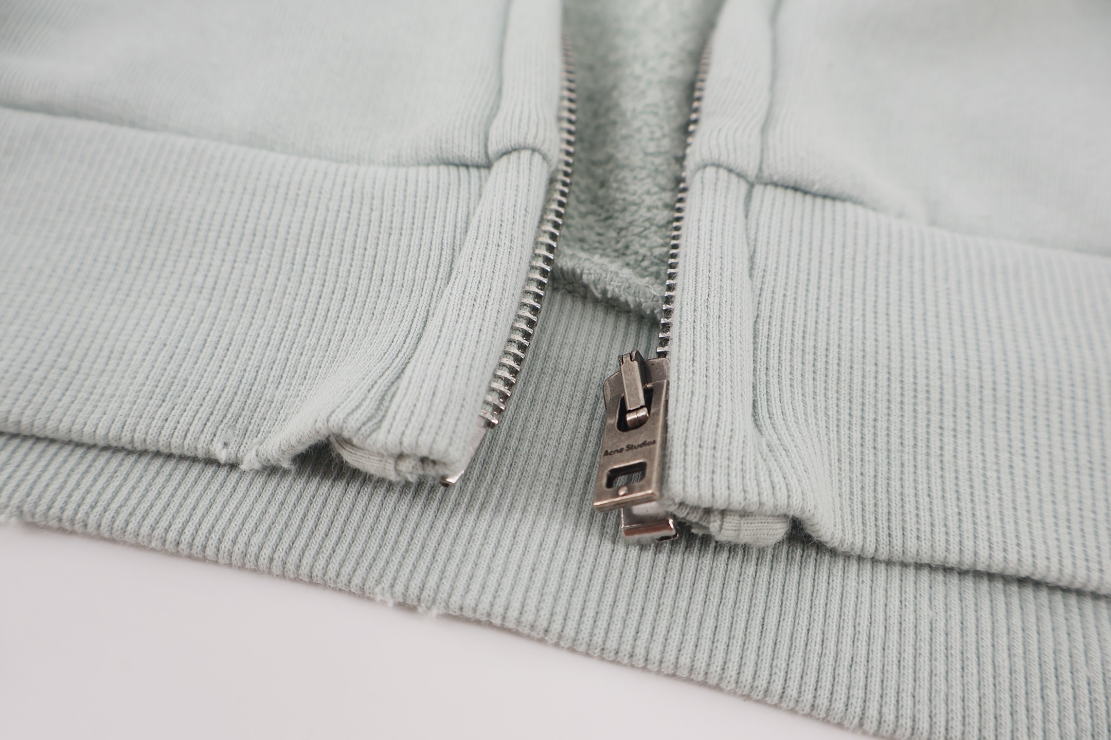 Acne Studios 1996做旧破坏翻领短款拉链卫衣夹克 外套 秋冬 长袖 黑色 灰色 B2