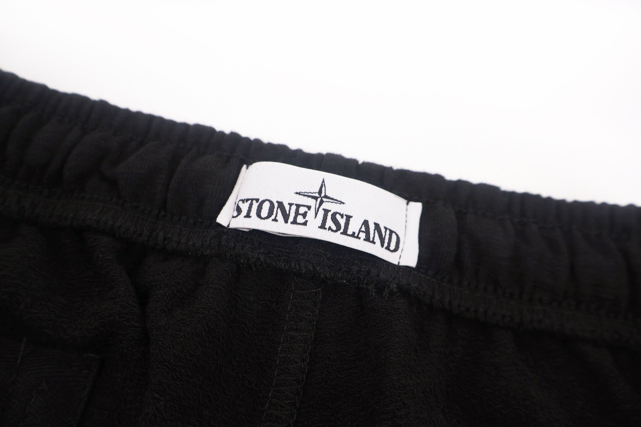 STONE ISLAND 石头岛 刺绣徽标抽绳运动裤 卫裤 休闲裤 短裤 裤子 黑色 A7
