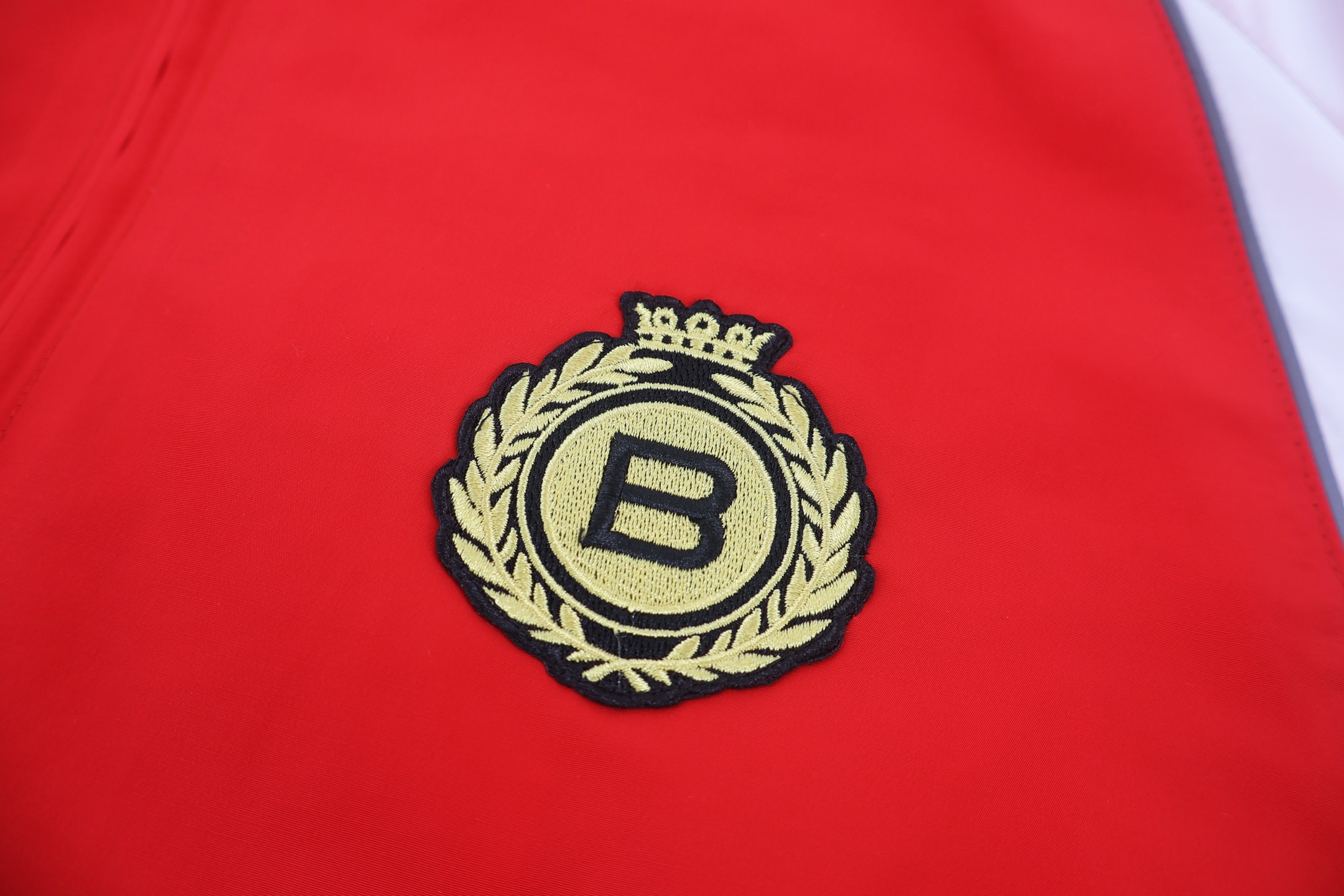 Balenciaga 巴黎世家 撞色皇冠刺绣反光印花拉链运动夹克 外套 长袖 藏蓝色 红色 B2