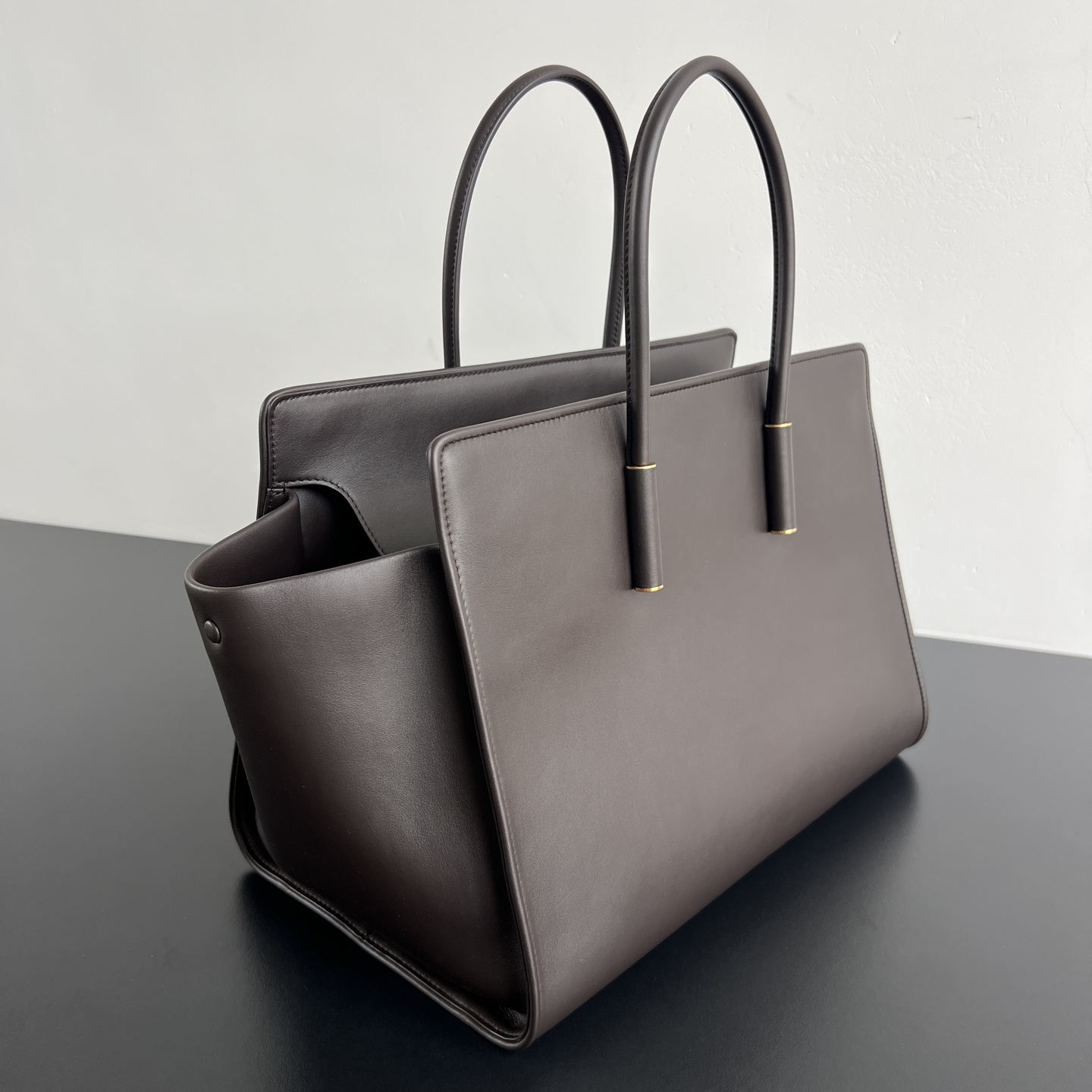 托特 Middle BV Bottega Veneta Barbara Woven Zip Tote Bag (sheepskin) 棕色平面- J0-868327