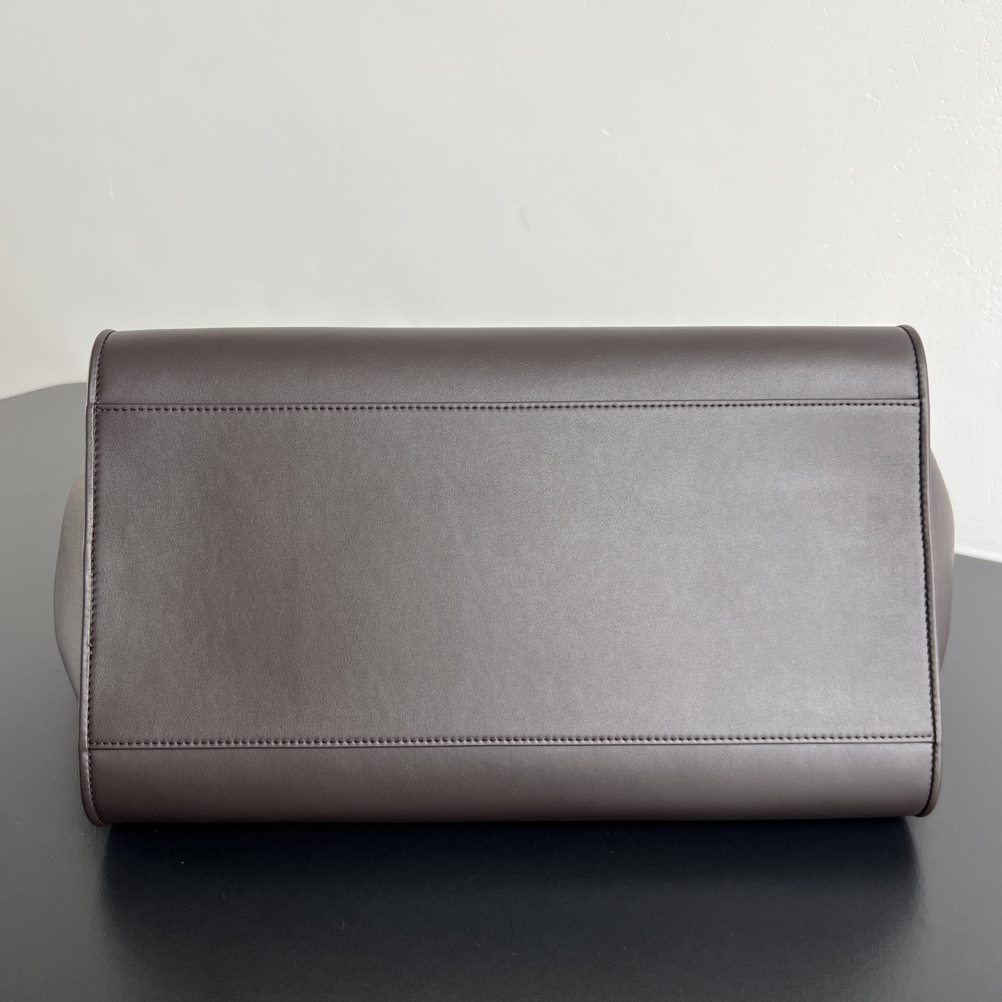 托特 Middle BV Bottega Veneta Barbara Woven Zip Tote Bag (sheepskin) 棕色平面- J0-868327