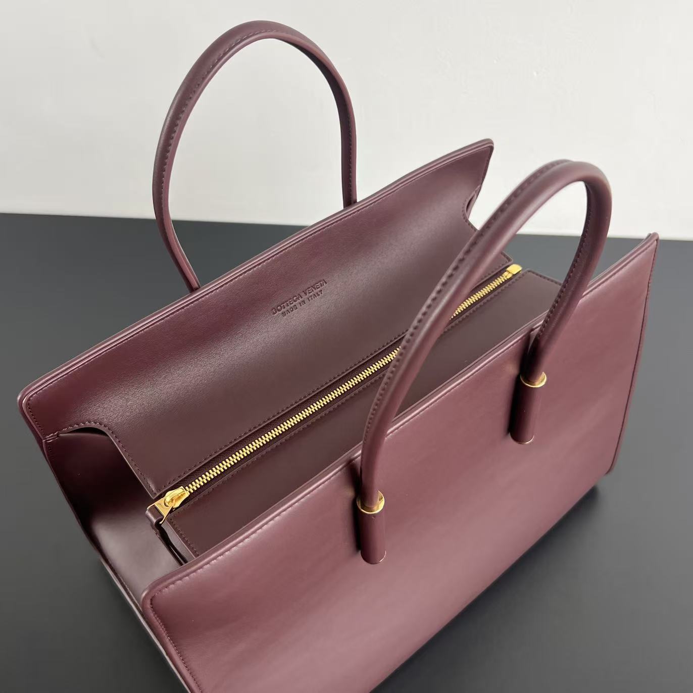 托特 Middle BV Bottega Veneta Barbara Woven Zip Tote Bag (sheepskin) 红色平面- J0-868327