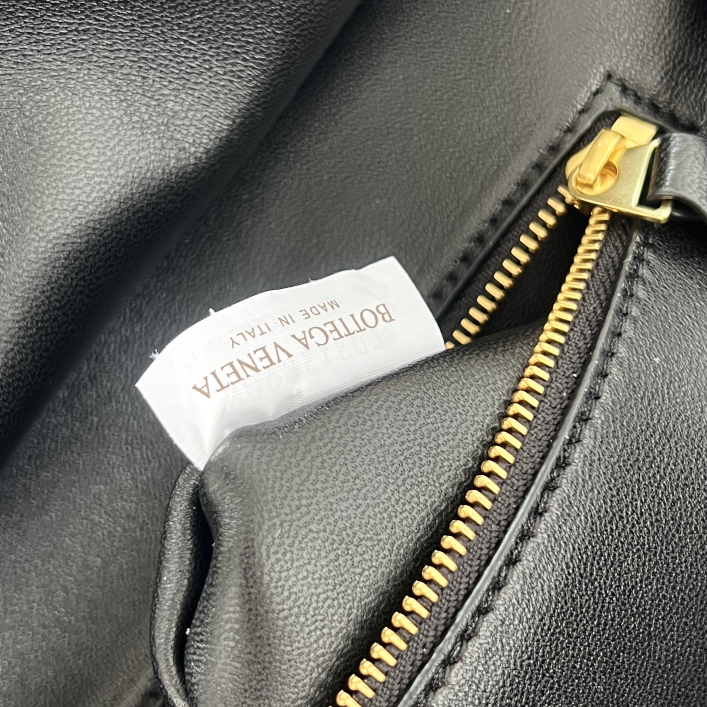 托特 Middle BV Bottega Veneta Intreccio Woven Zip Tote Bag (sheepskin) 黑色- J0-868327V5KD01007
