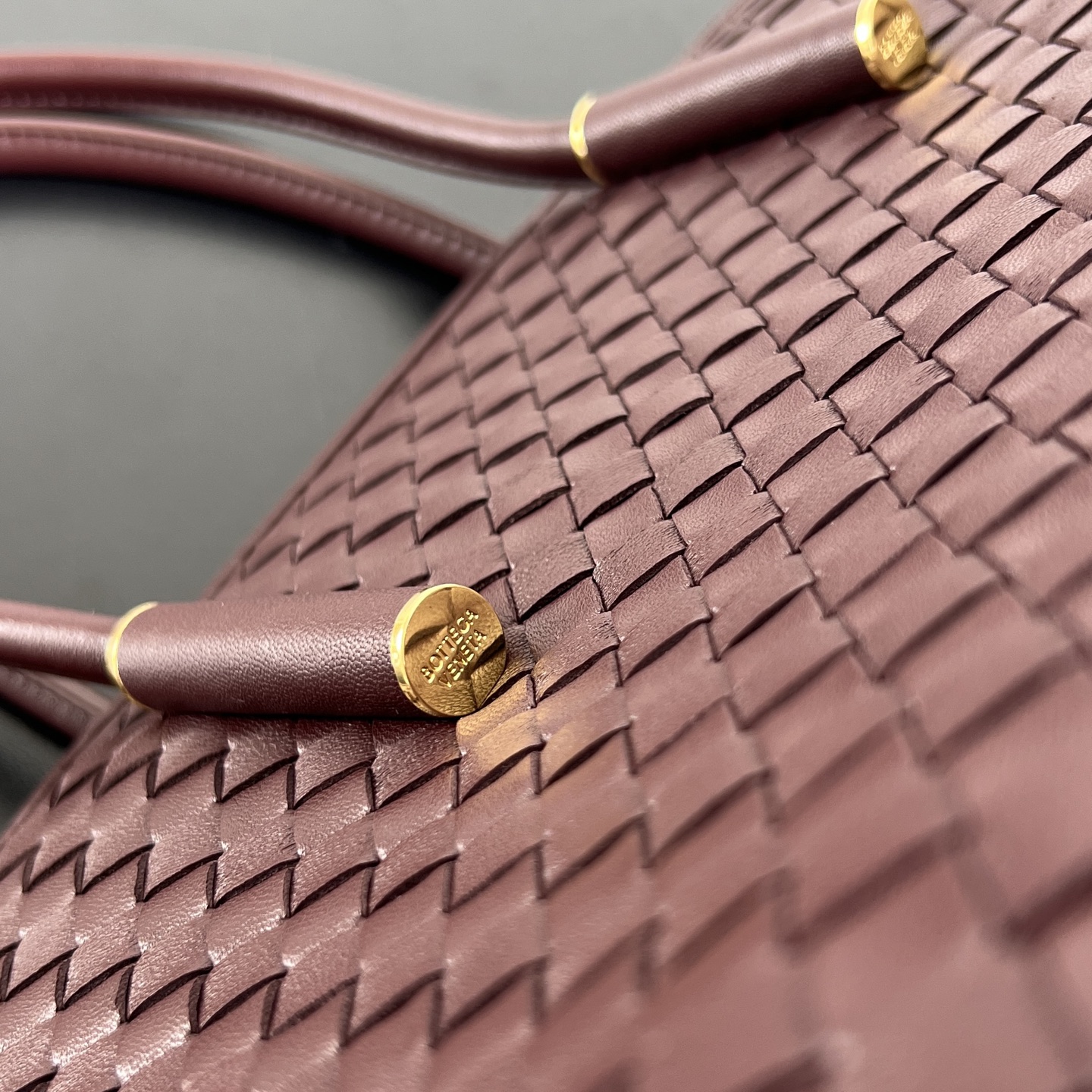 托特 Middle BV Bottega Veneta Intreccio Woven Zip Tote Bag (sheepskin) 深木红- J0-868327V5KD06149