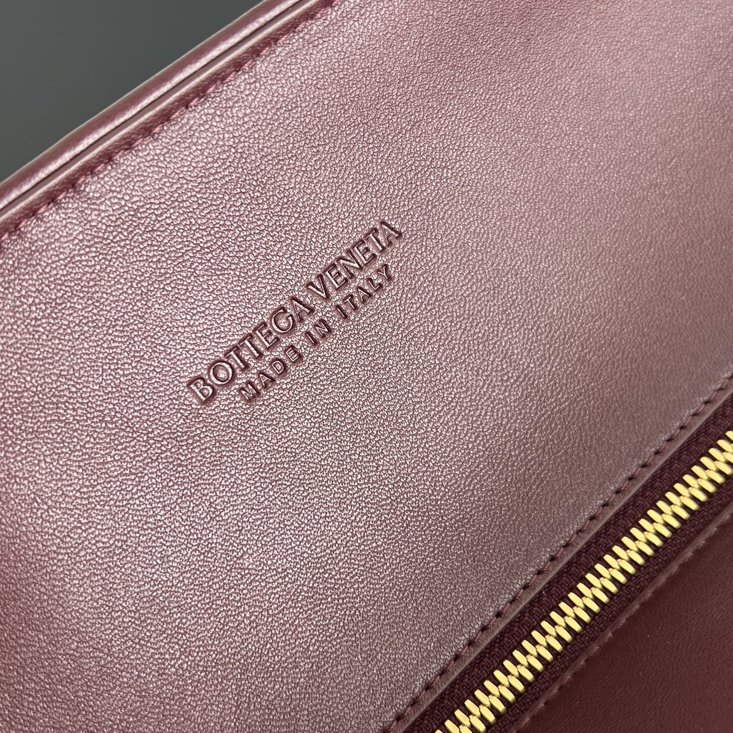 托特 Middle BV Bottega Veneta Intreccio Woven Zip Tote Bag (sheepskin) 深木红- J0-868327V5KD06149